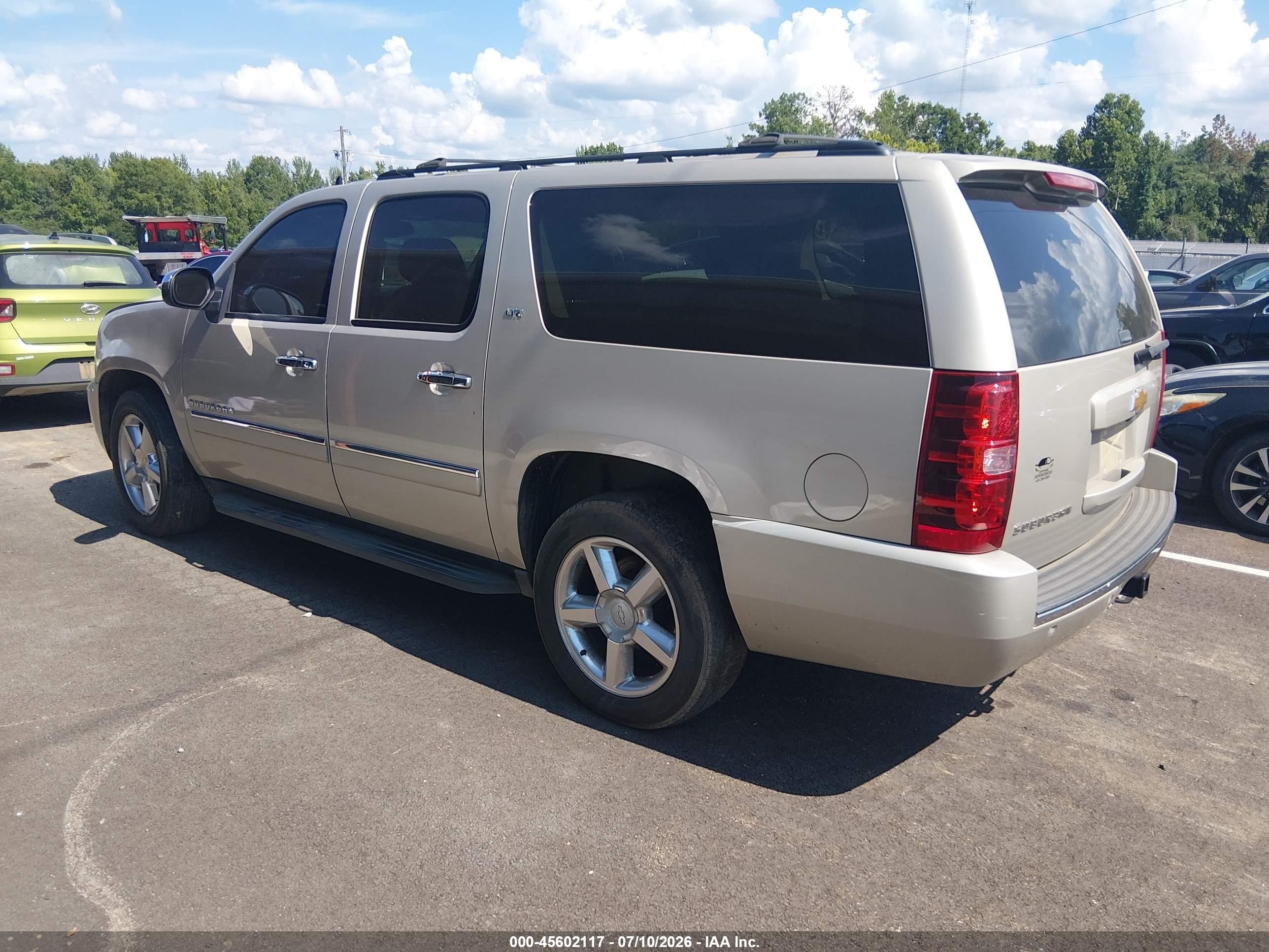 2013 Chevrolet Suburban Ltz Beige vin: 1GNSCKE03DR139908