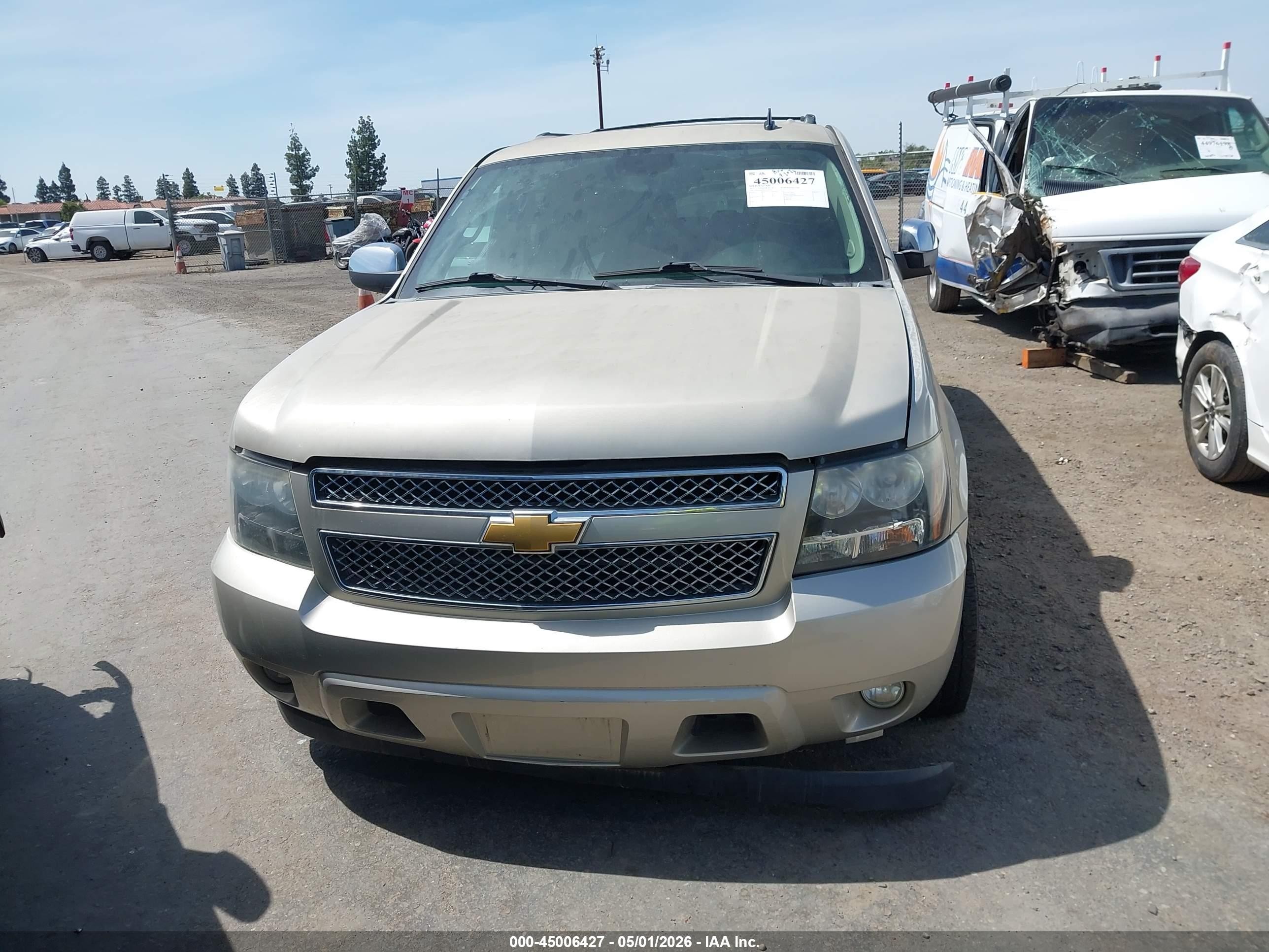 2014 Chevrolet Suburban 1500 Ltz Champagne vin: 1GNSCKE03ER109731