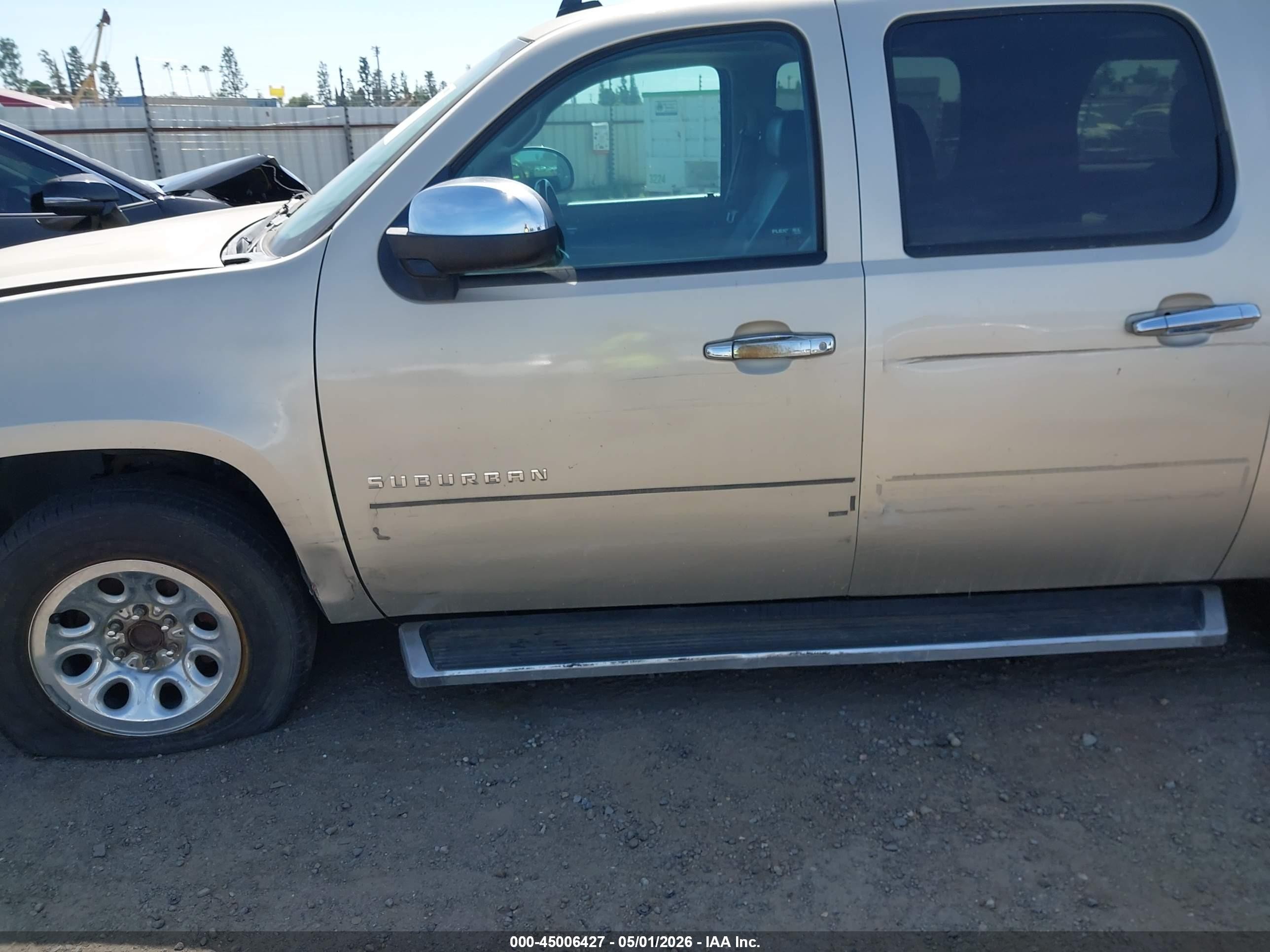 2014 Chevrolet Suburban 1500 Ltz Champagne vin: 1GNSCKE03ER109731