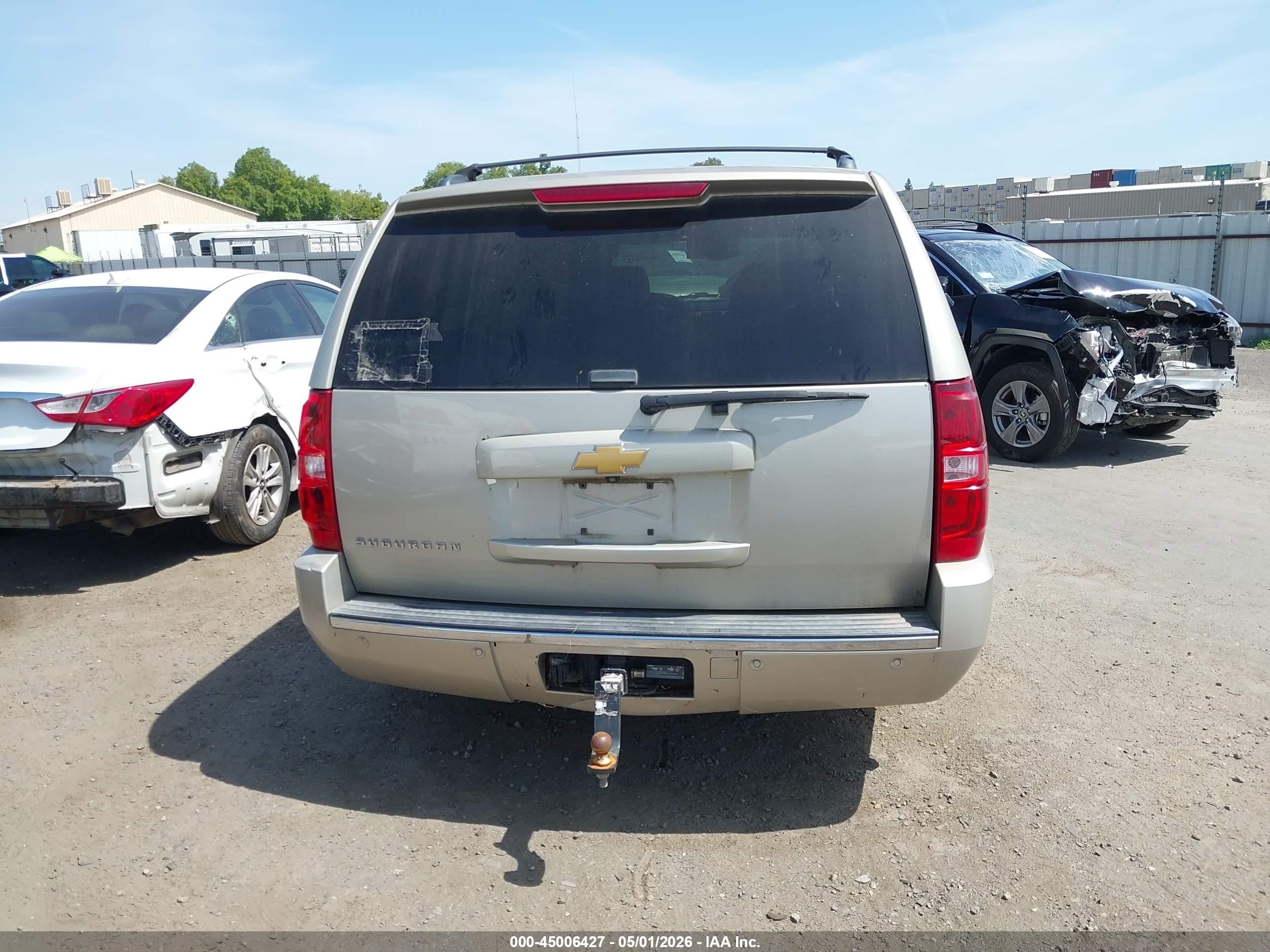 2014 Chevrolet Suburban 1500 Ltz Champagne vin: 1GNSCKE03ER109731