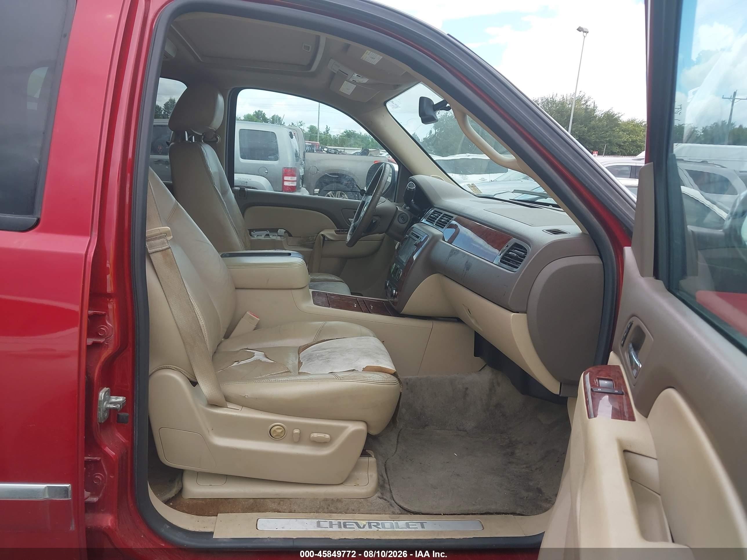 2014 Chevrolet Suburban Ltz Red vin: 1GNSCKE03ER172635