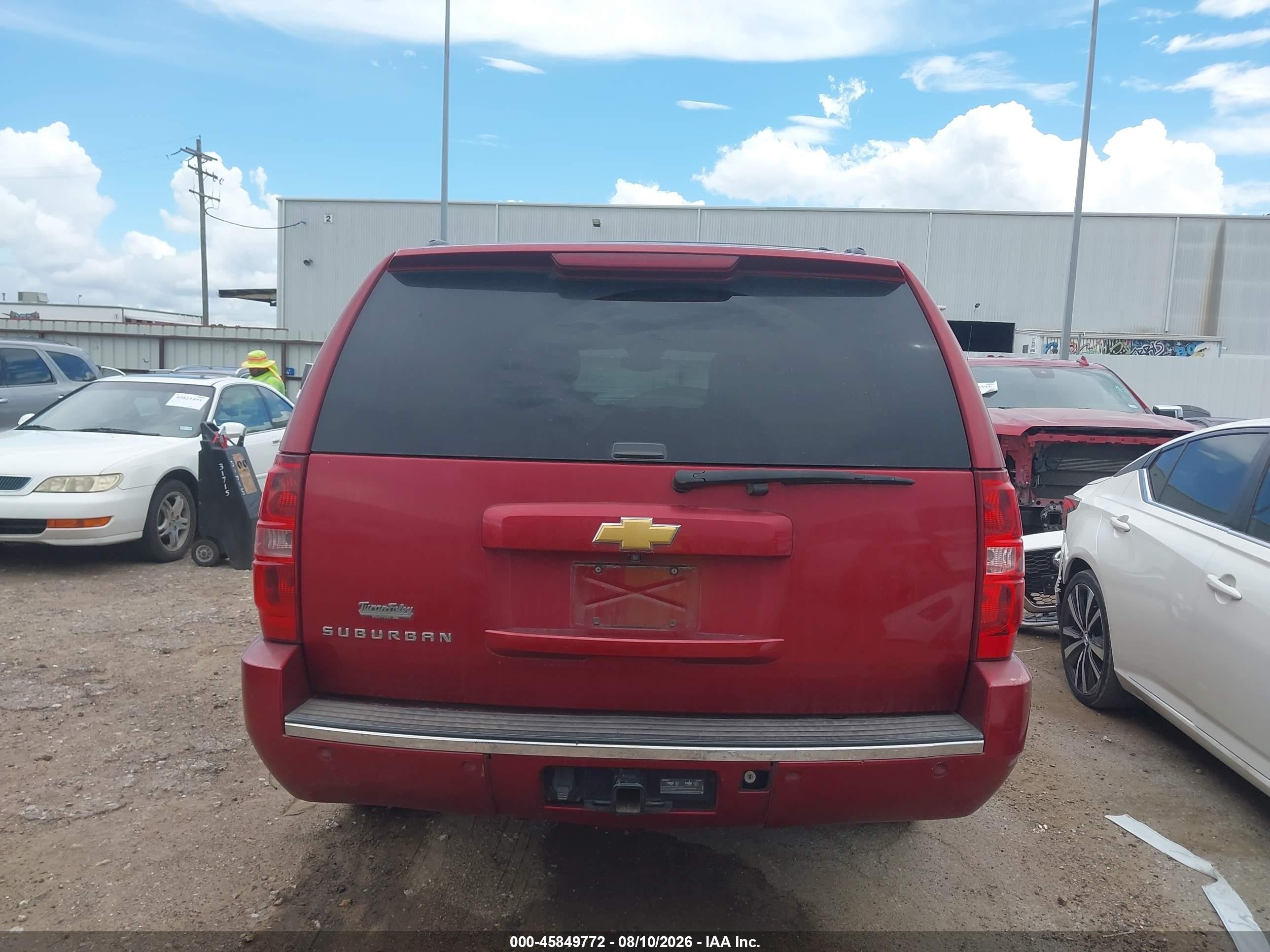 2014 Chevrolet Suburban Ltz Red vin: 1GNSCKE03ER172635