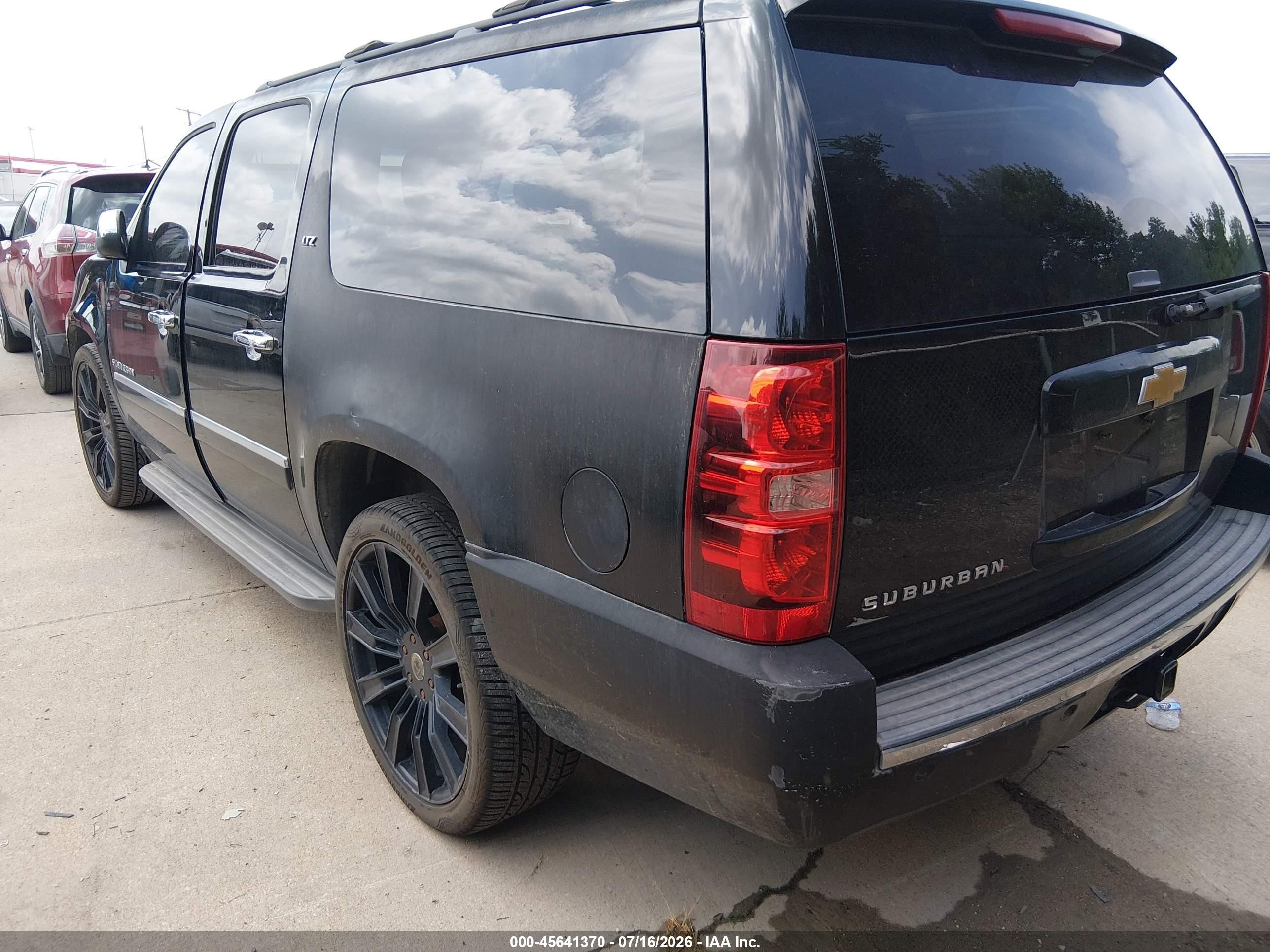 2013 Chevrolet Suburban Ltz Black vin: 1GNSCKE06DR169906