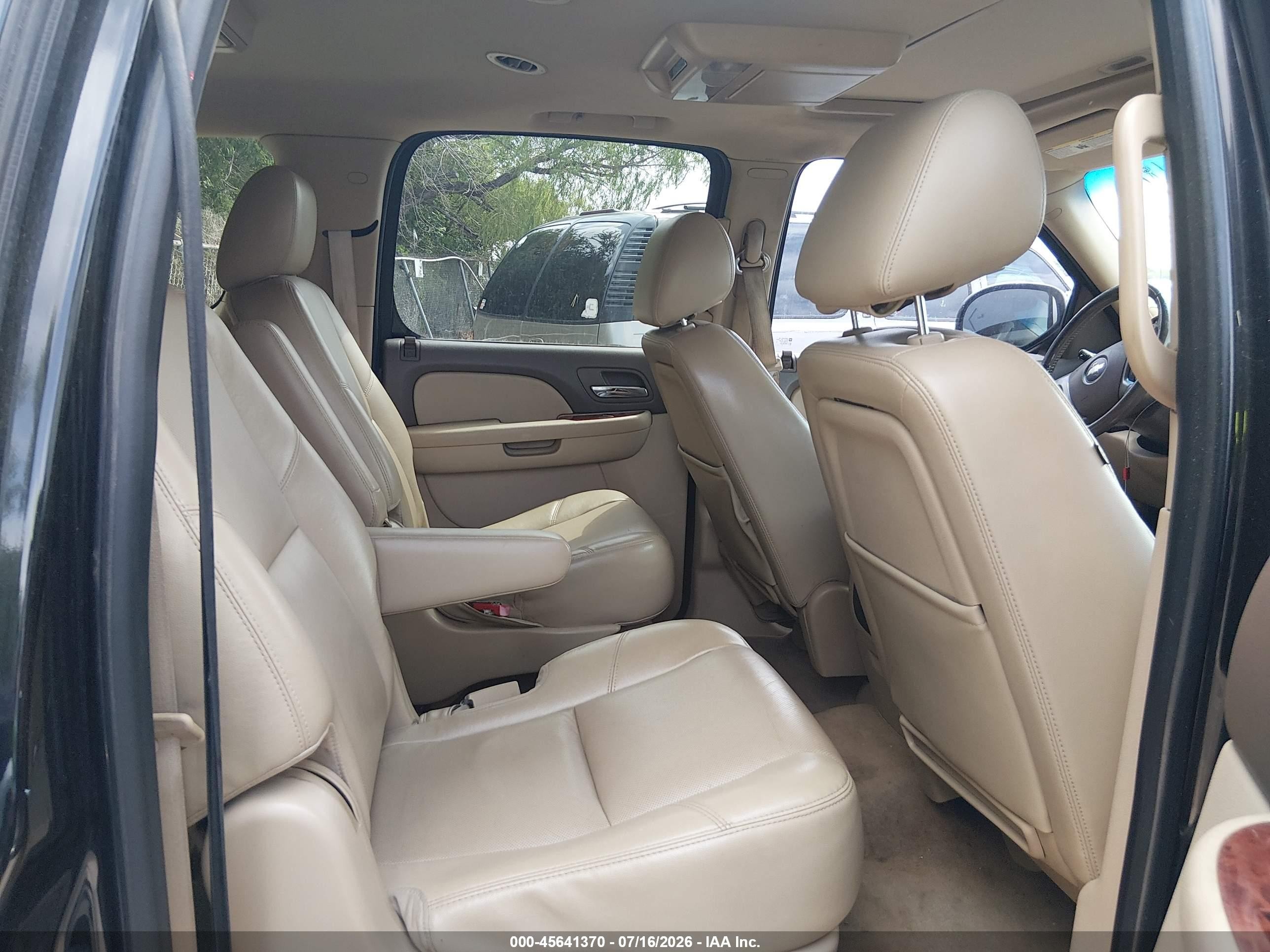 2013 Chevrolet Suburban Ltz Black vin: 1GNSCKE06DR169906