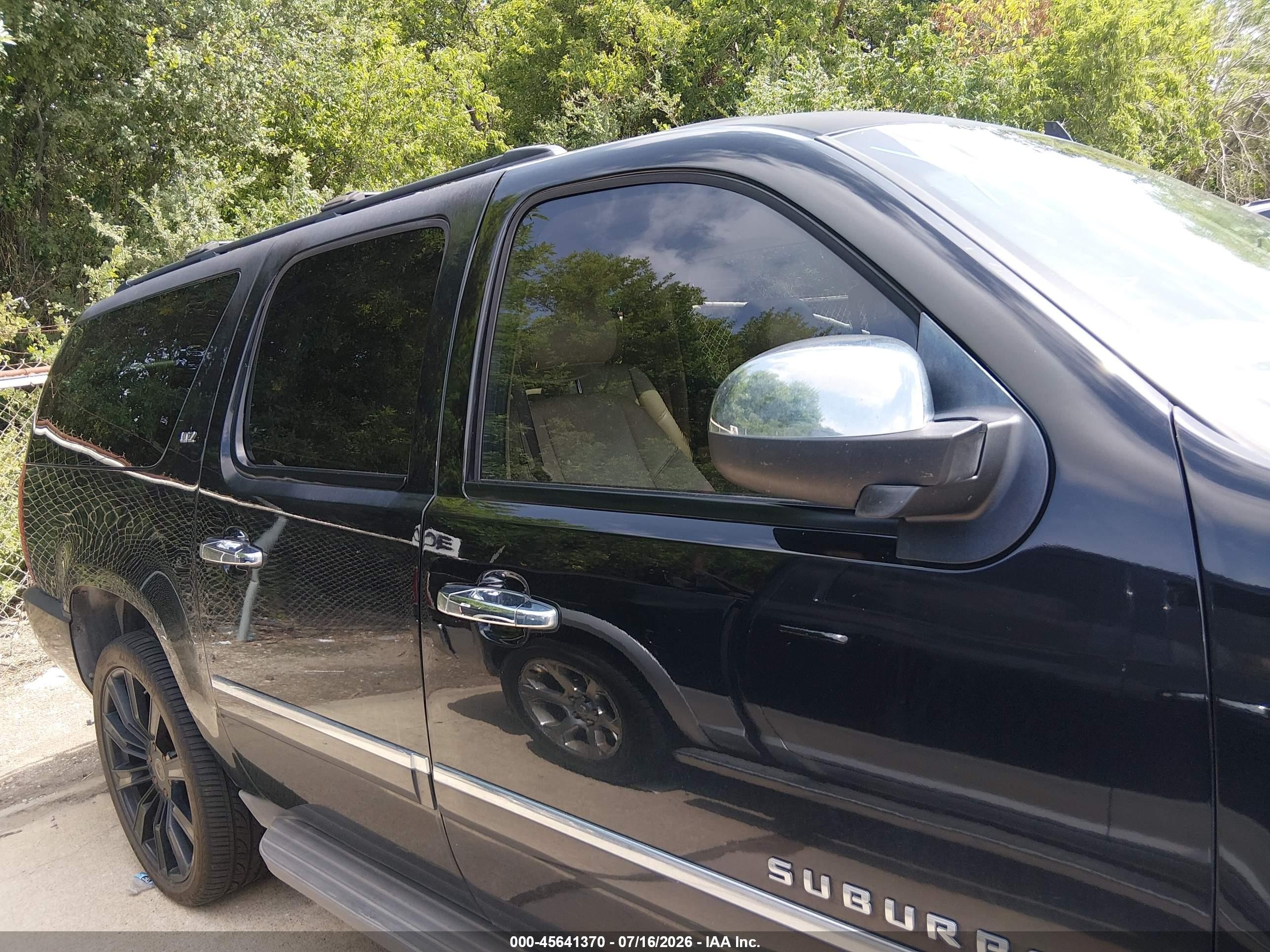 2013 Chevrolet Suburban Ltz Black vin: 1GNSCKE06DR169906