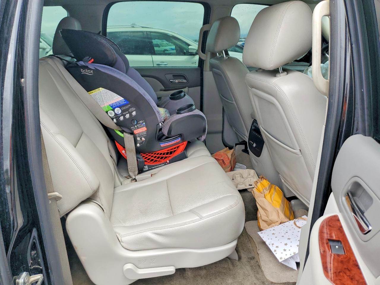 2013 Chevrolet Suburban C1500 Ltz Черный vin: 1GNSCKE07DR367698