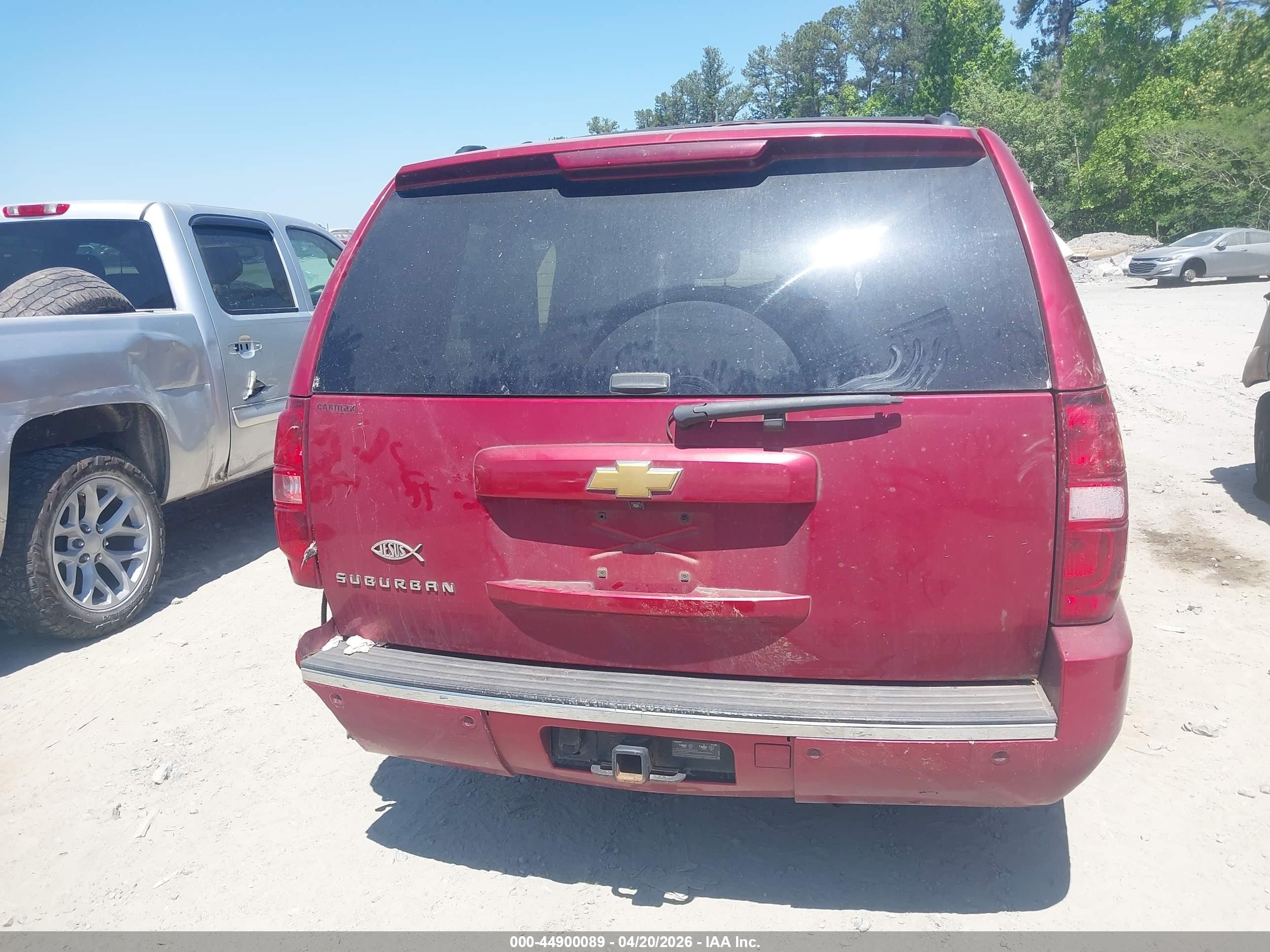 2014 Chevrolet Suburban 1500 Ltz Red vin: 1GNSCKE08ER105321