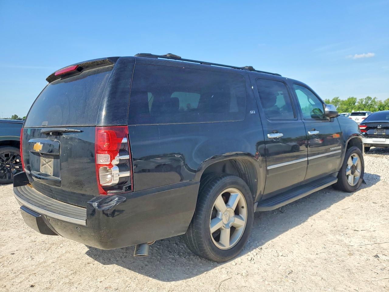 2014 Chevrolet Suburban C1500 Ltz Black vin: 1GNSCKE08ER149089