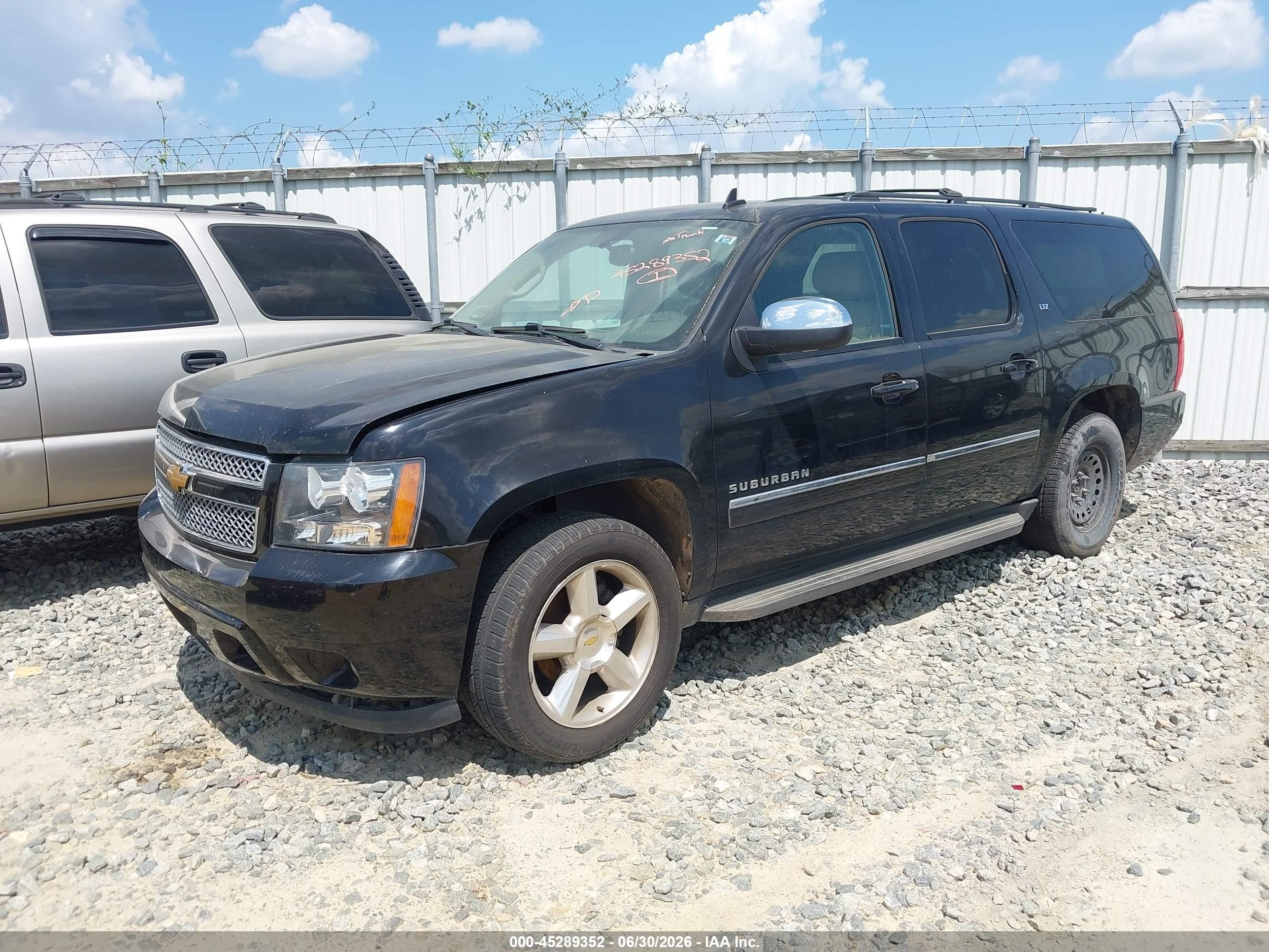 2013 Chevrolet Suburban 1500 Ltz Black vin: 1GNSCKE09DR106749