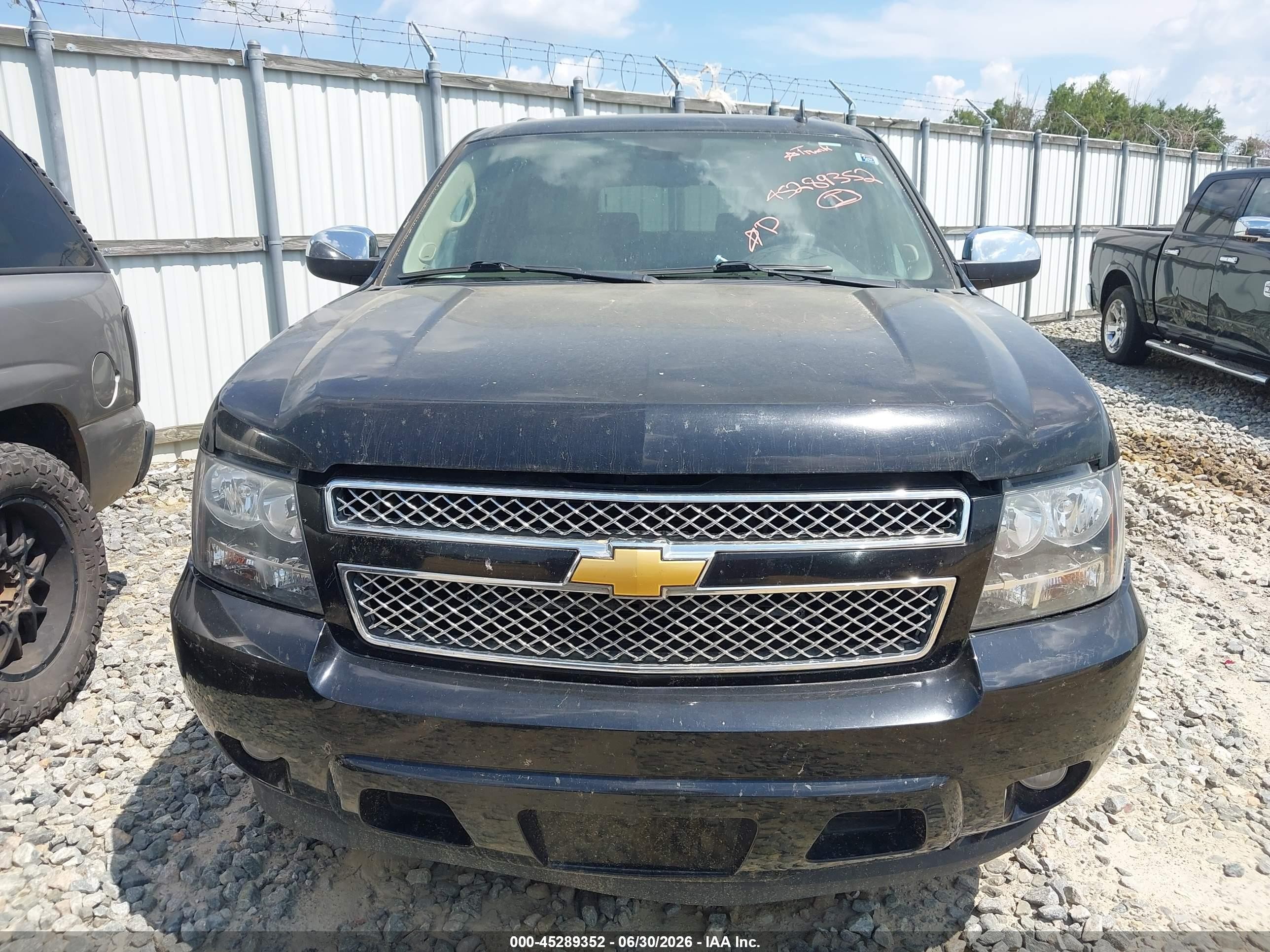 2013 Chevrolet Suburban 1500 Ltz Black vin: 1GNSCKE09DR106749