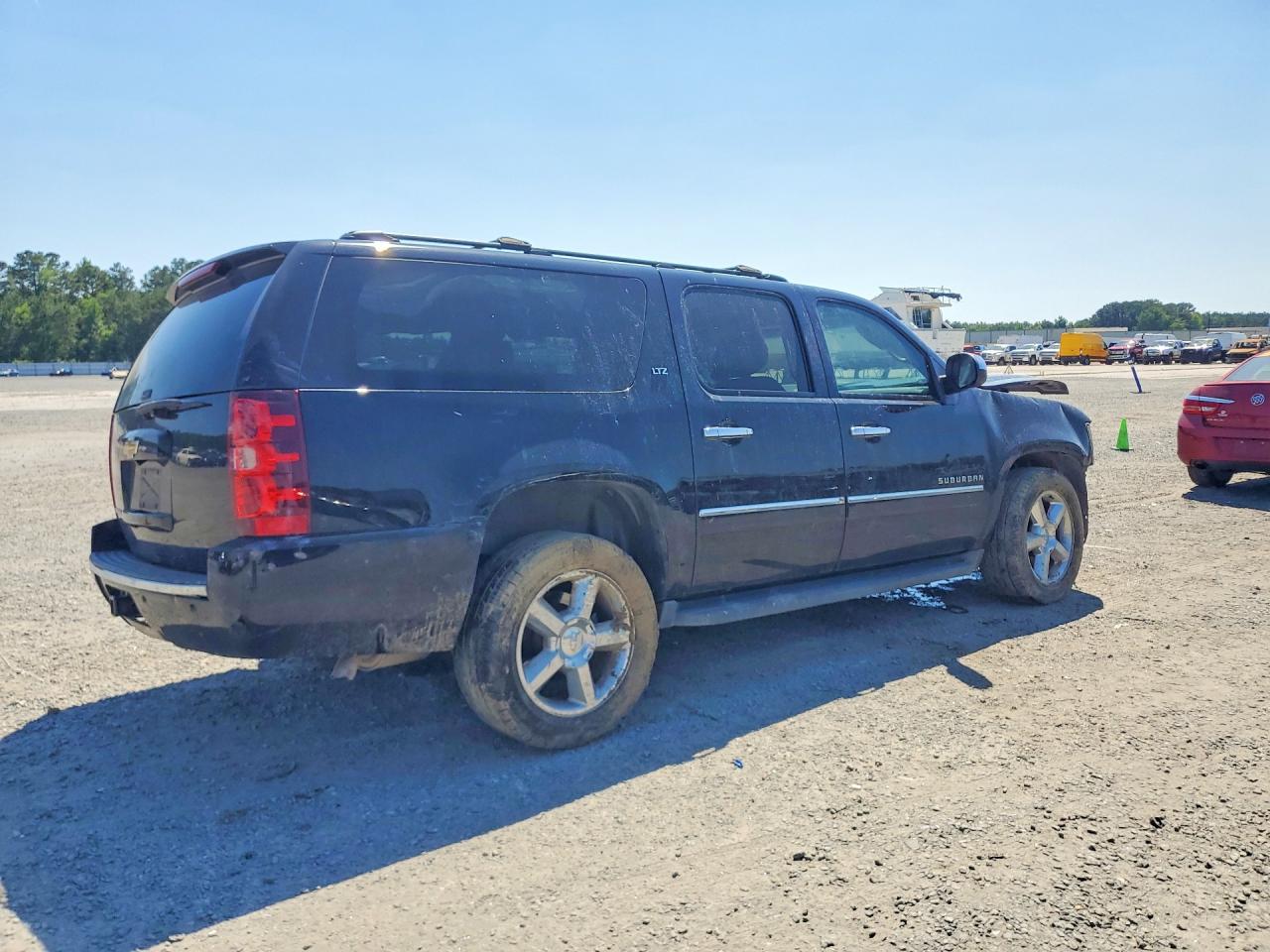 2014 Chevrolet Suburban C1500 Ltz Black vin: 1GNSCKE09ER161266