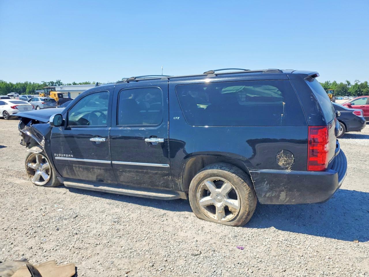 2014 Chevrolet Suburban C1500 Ltz Black vin: 1GNSCKE09ER161266