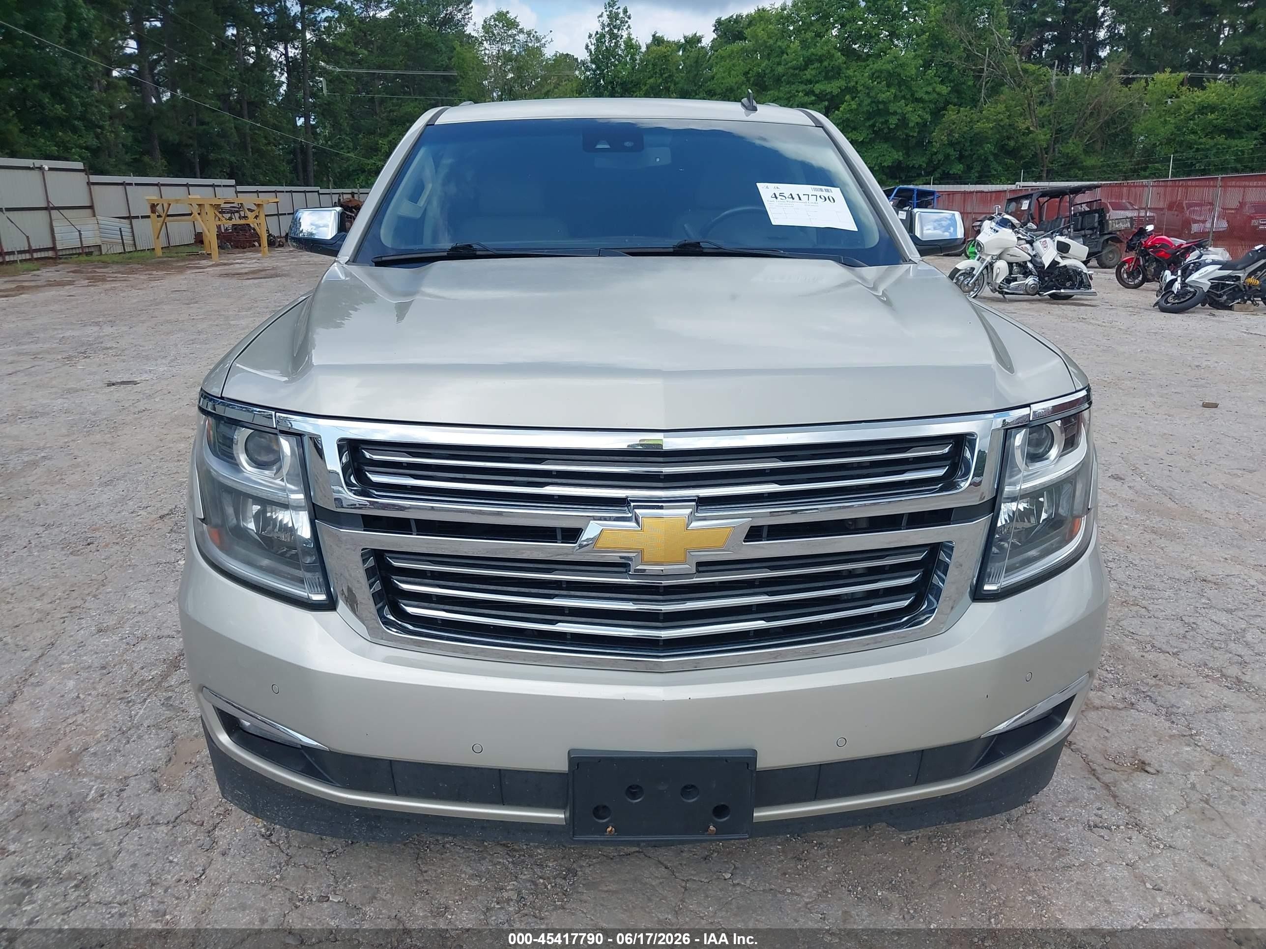 2015 Chevrolet Suburban Ltz Beige vin: 1GNSCKKC0FR156988