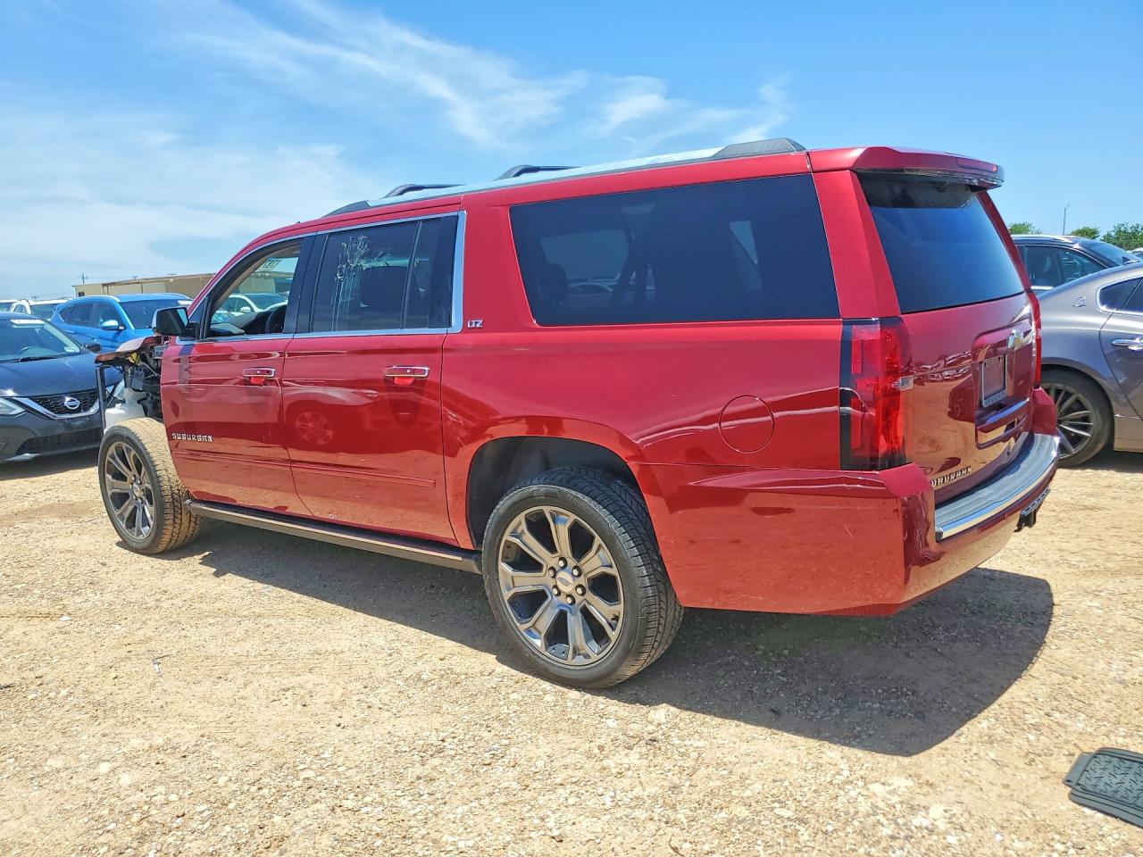 2015 Chevrolet Suburban C1500 Ltz Red vin: 1GNSCKKC0FR210693