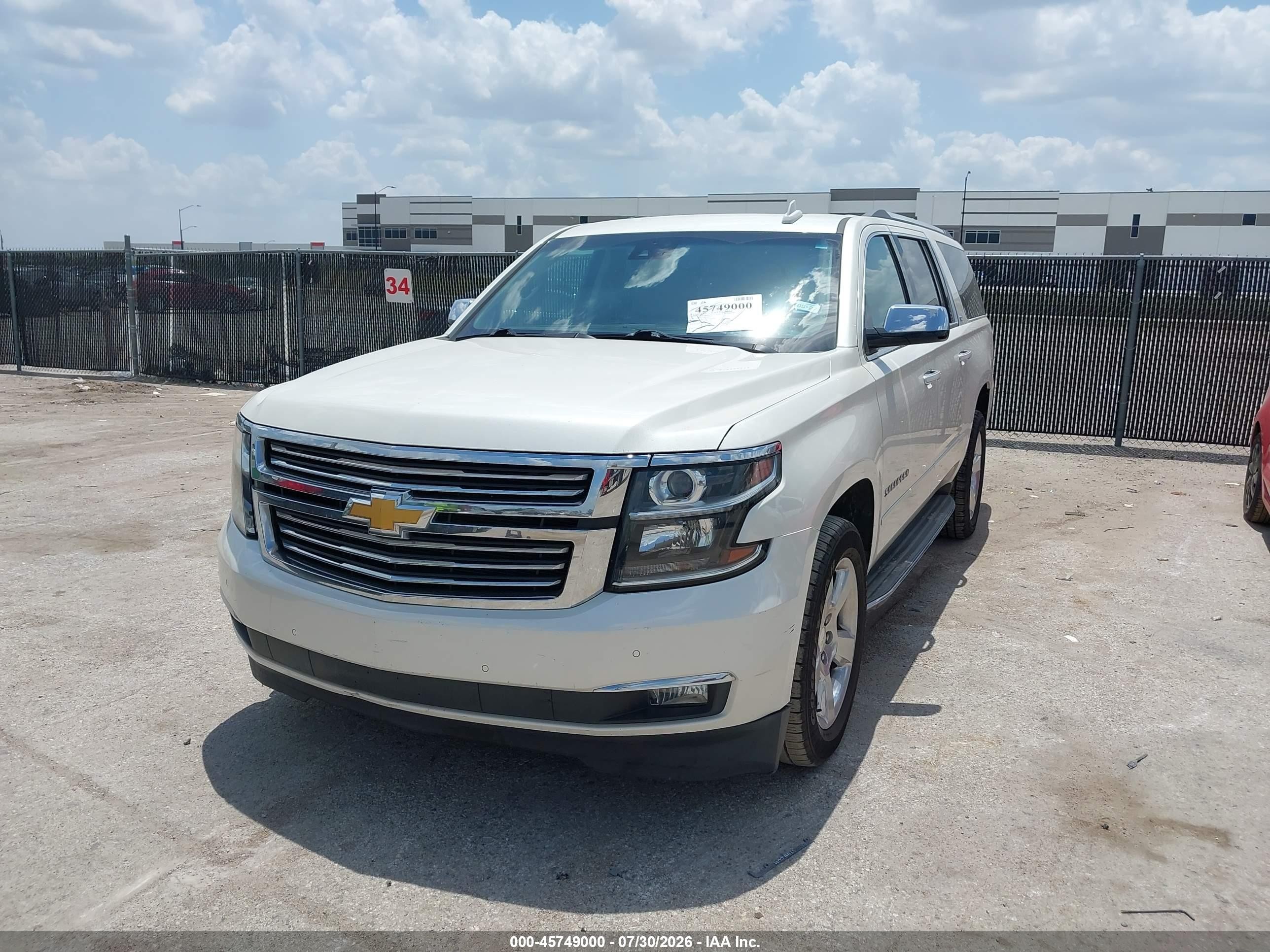 2015 Chevrolet Suburban Ltz White vin: 1GNSCKKC0FR596015