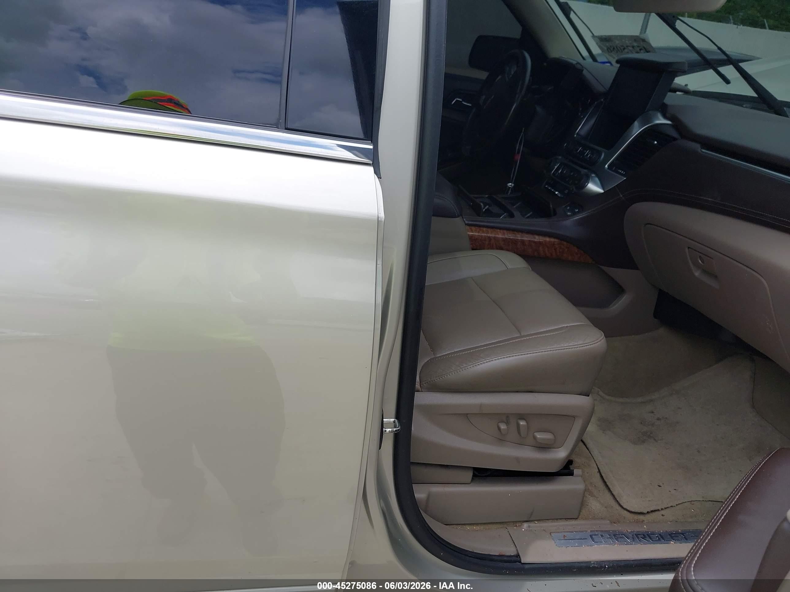 2015 Chevrolet Suburban 1500 Ltz Black vin: 1GNSCKKC1FR671188