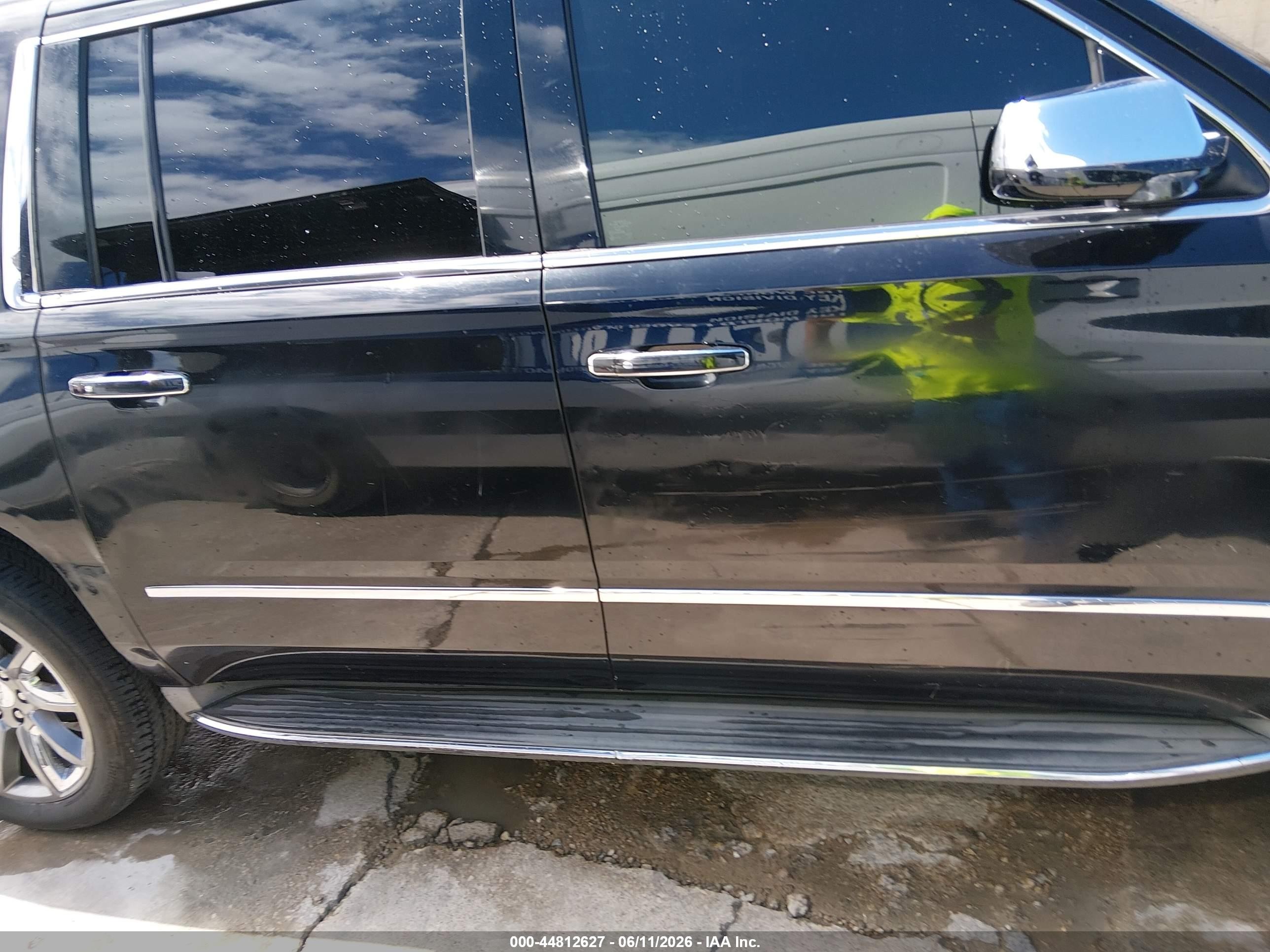 2015 Chevrolet Suburban 1500 Ltz Black vin: 1GNSCKKC5FR562006