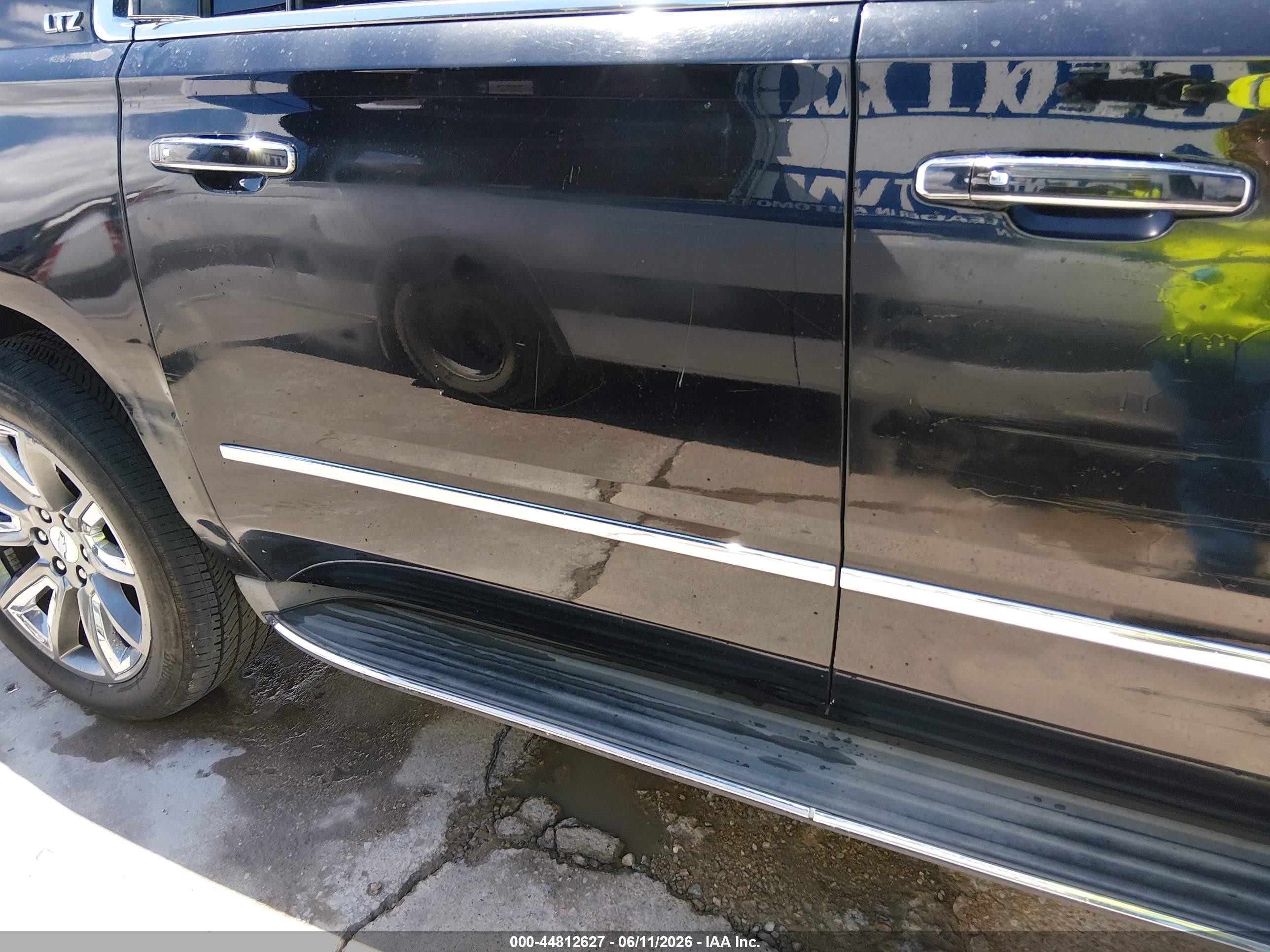 2015 Chevrolet Suburban 1500 Ltz Black vin: 1GNSCKKC5FR562006