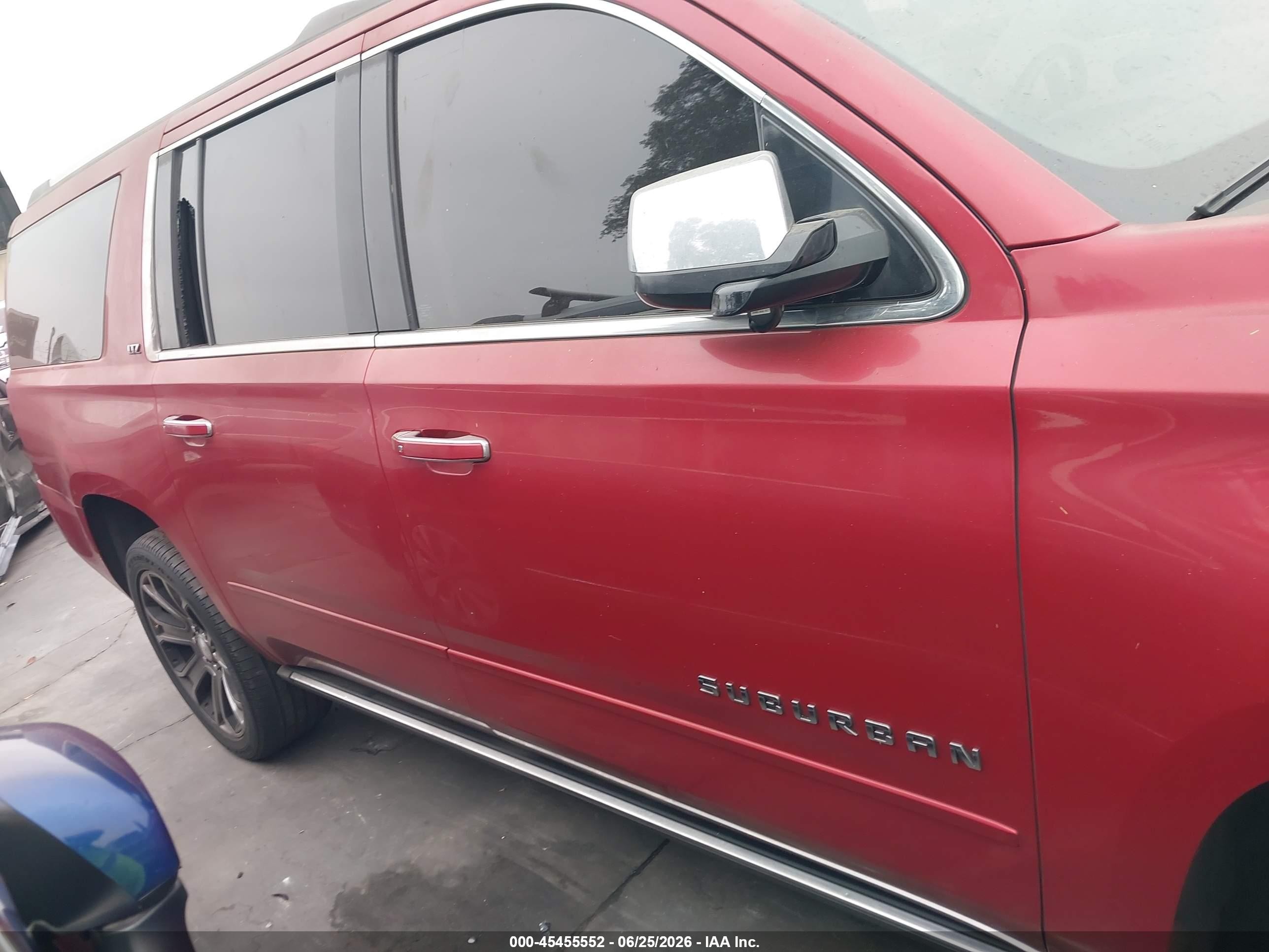 2015 Chevrolet Suburban Ltz Red vin: 1GNSCKKC6FR254388