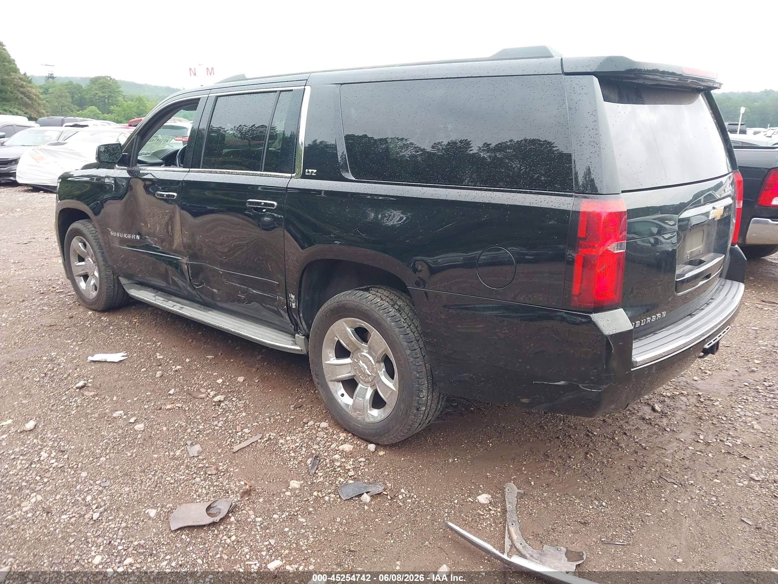 2015 Chevrolet Suburban 1500 Ltz Black vin: 1GNSCKKC7FR116410