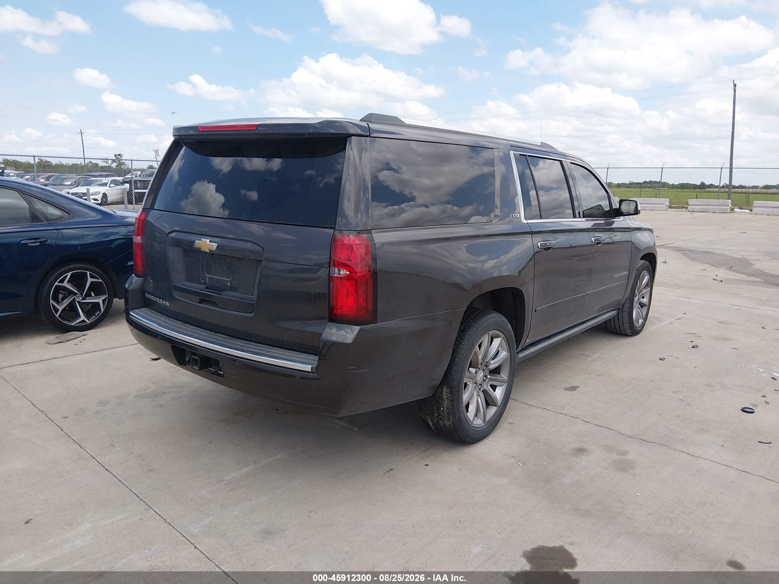 2015 Chevrolet Suburban 1500 Ltz Gray vin: 1GNSCKKC7FR731216