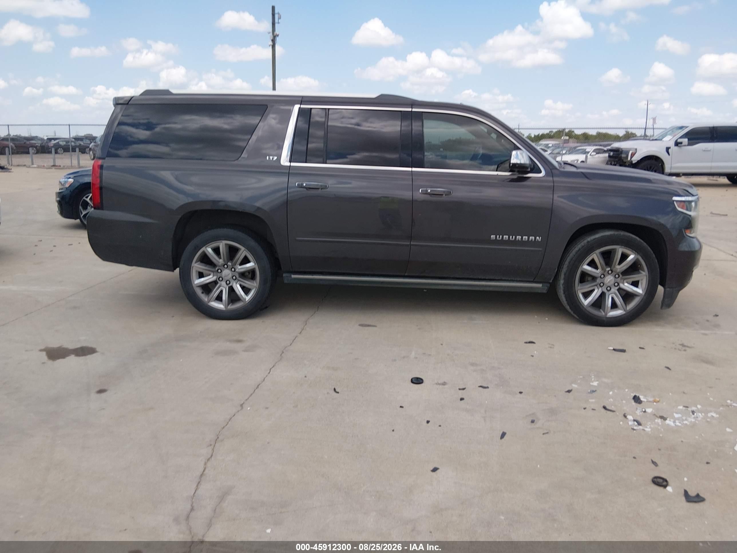 2015 Chevrolet Suburban 1500 Ltz Gray vin: 1GNSCKKC7FR731216