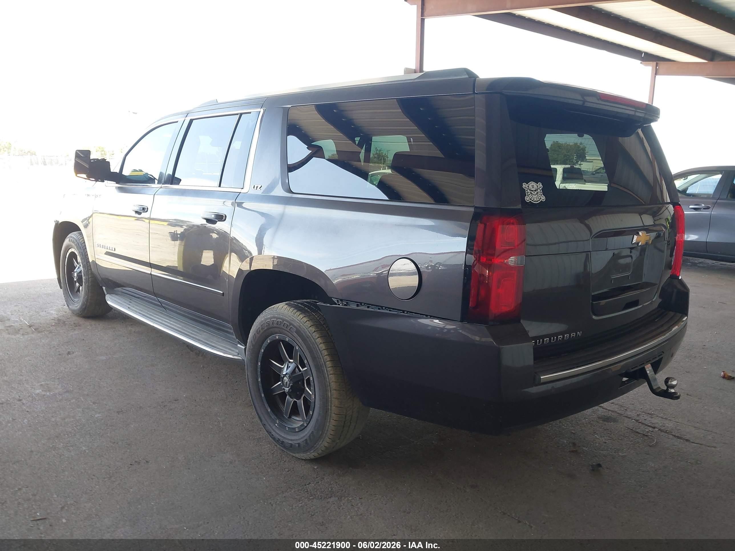 2015 Chevrolet Suburban 1500 Ltz Beige vin: 1GNSCKKC8FR679319