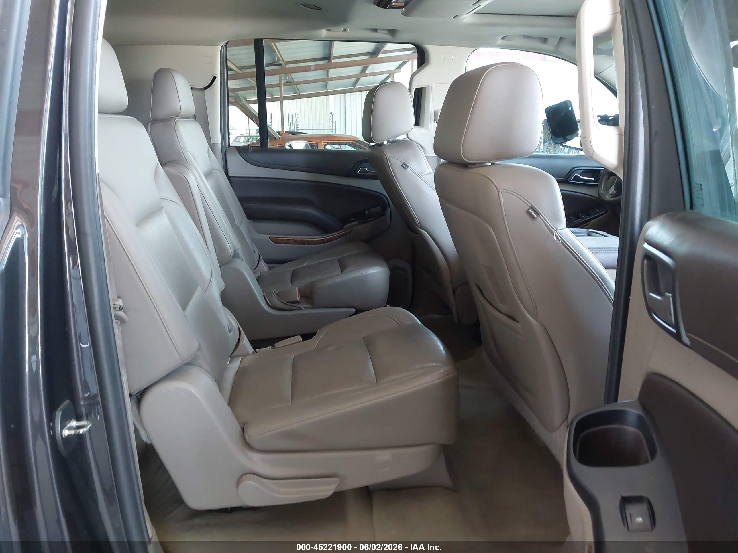 2015 Chevrolet Suburban 1500 Ltz Beige vin: 1GNSCKKC8FR679319
