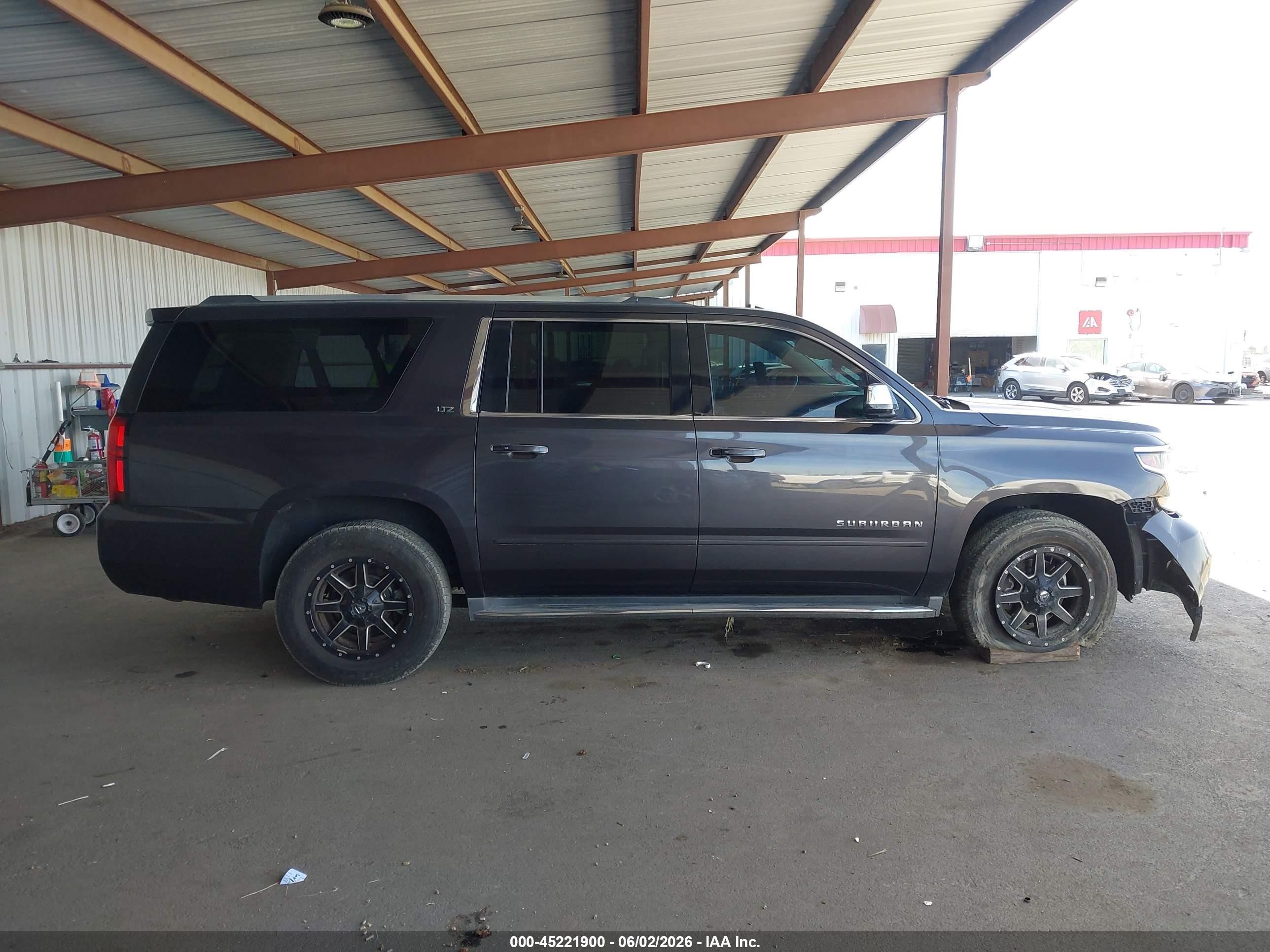 2015 Chevrolet Suburban 1500 Ltz Beige vin: 1GNSCKKC8FR679319