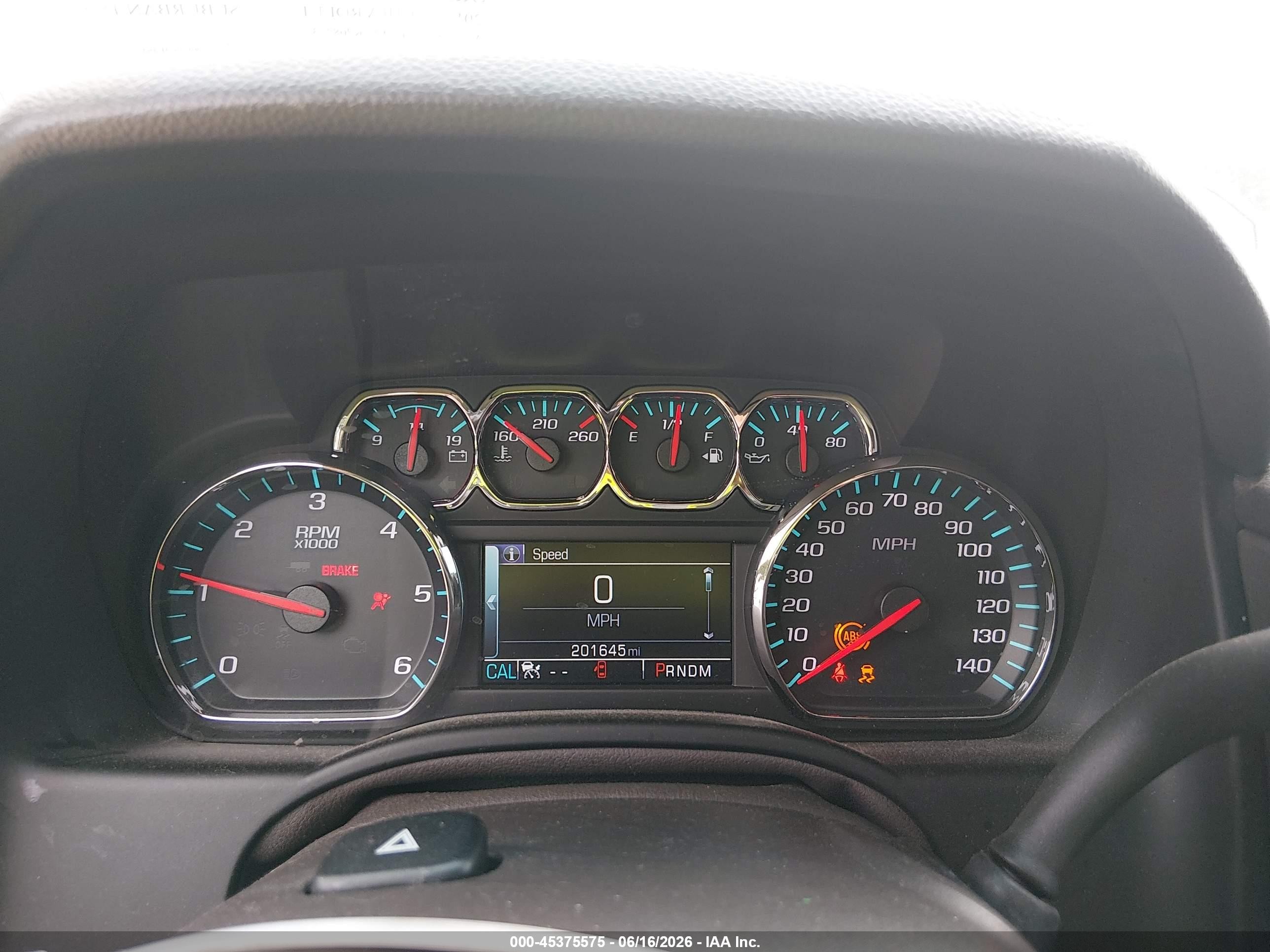 2015 Chevrolet Suburban 1500 Ltz White vin: 1GNSCKKC8FR708253