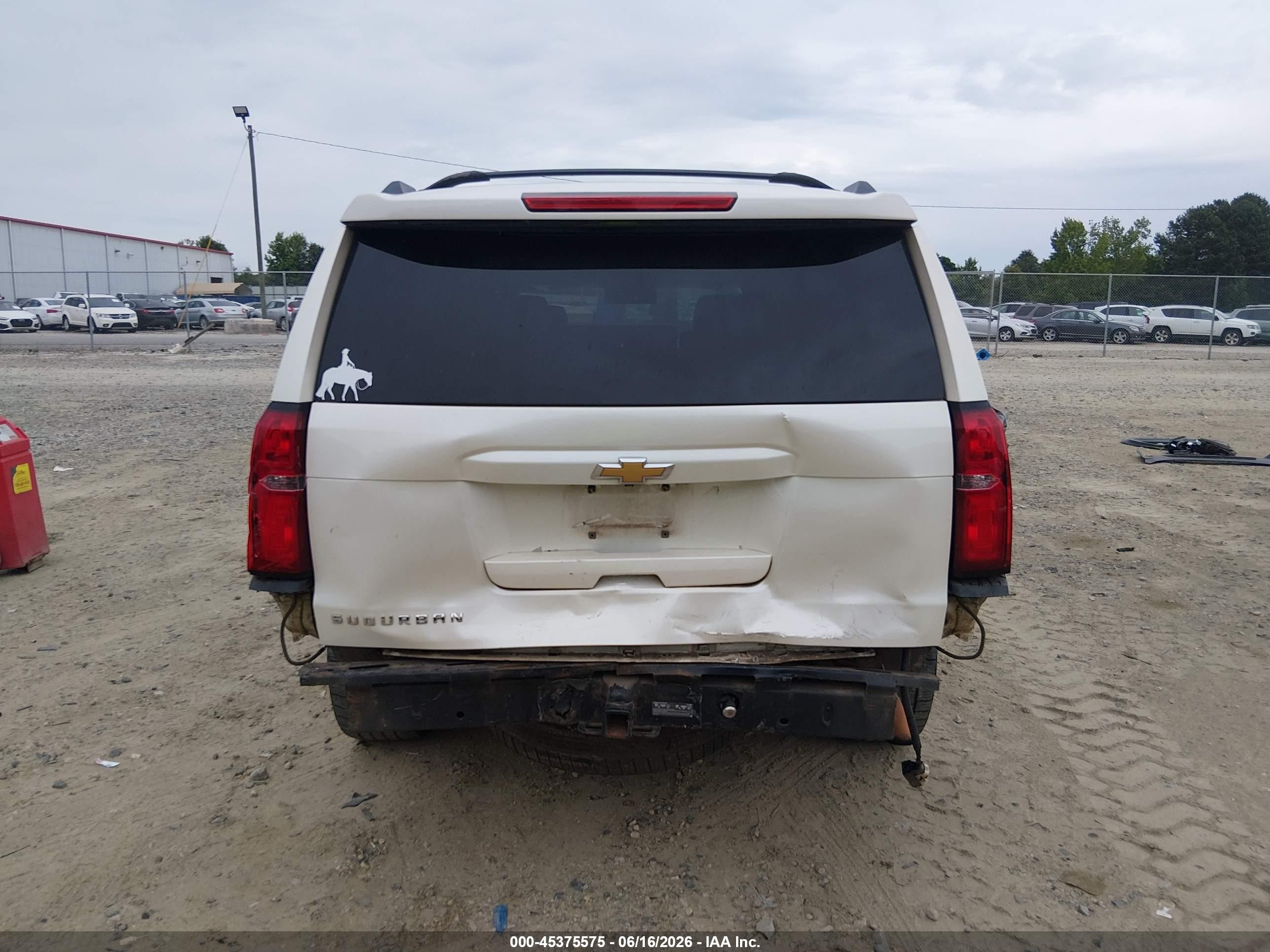 2015 Chevrolet Suburban 1500 Ltz White vin: 1GNSCKKC8FR708253
