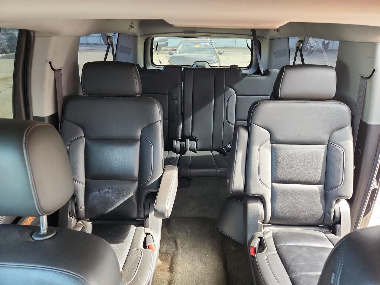 2015 Chevrolet Suburban C1500 Ltz Черный vin: 1GNSCKKC9FR263117