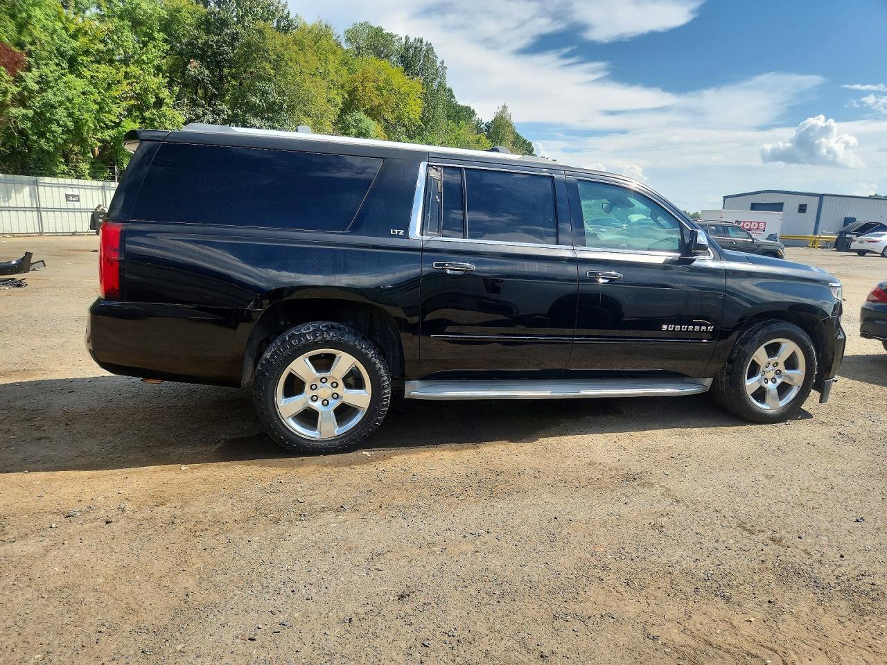 2015 Chevrolet Suburban C1500 Ltz Черный vin: 1GNSCKKC9FR263117