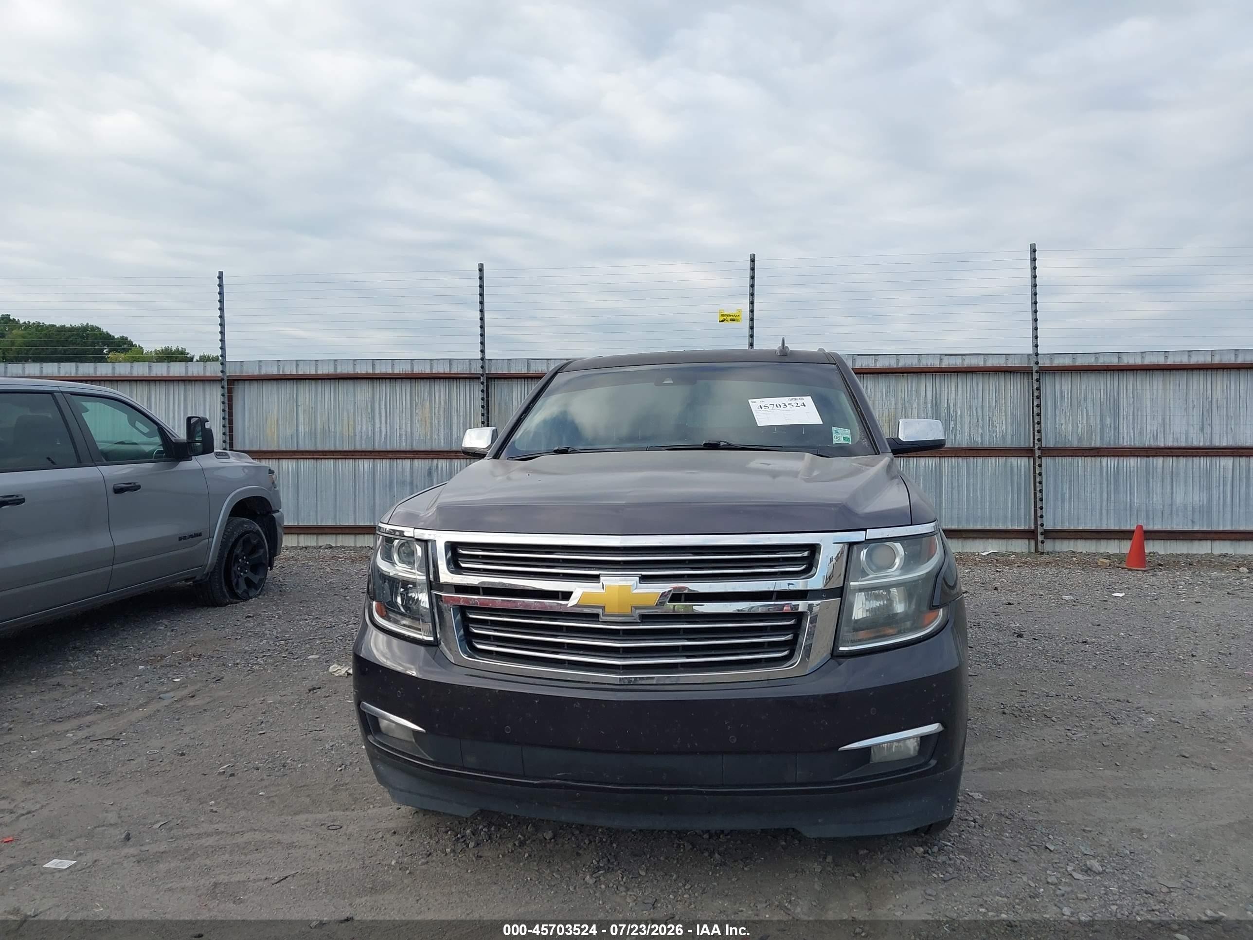 2015 Chevrolet Suburban 1500 Ltz Black vin: 1GNSCKKC9FR585224