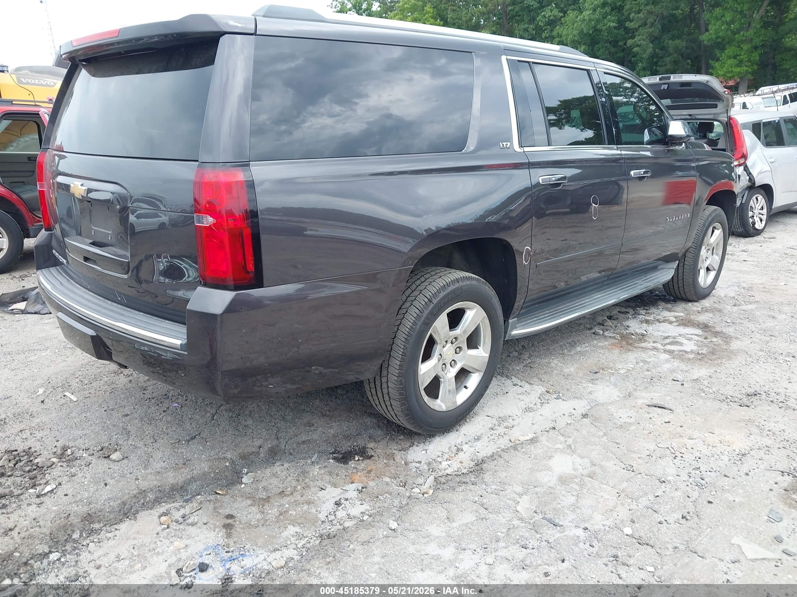 2015 Chevrolet Suburban 1500 Ltz Black vin: 1GNSCKKC9FR743271