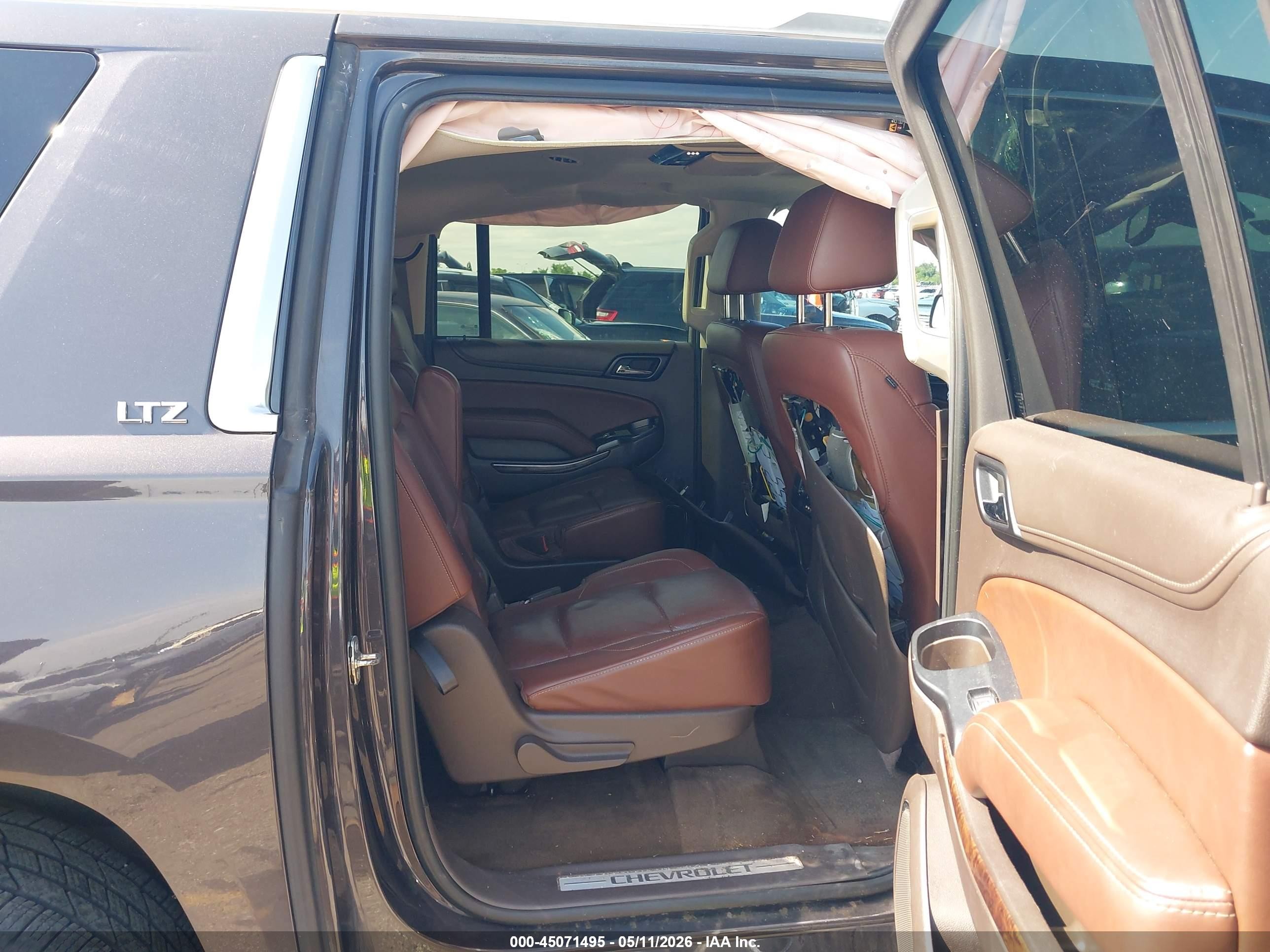 2015 Chevrolet Suburban 1500 Ltz Gray vin: 1GNSCKKCXFR153953