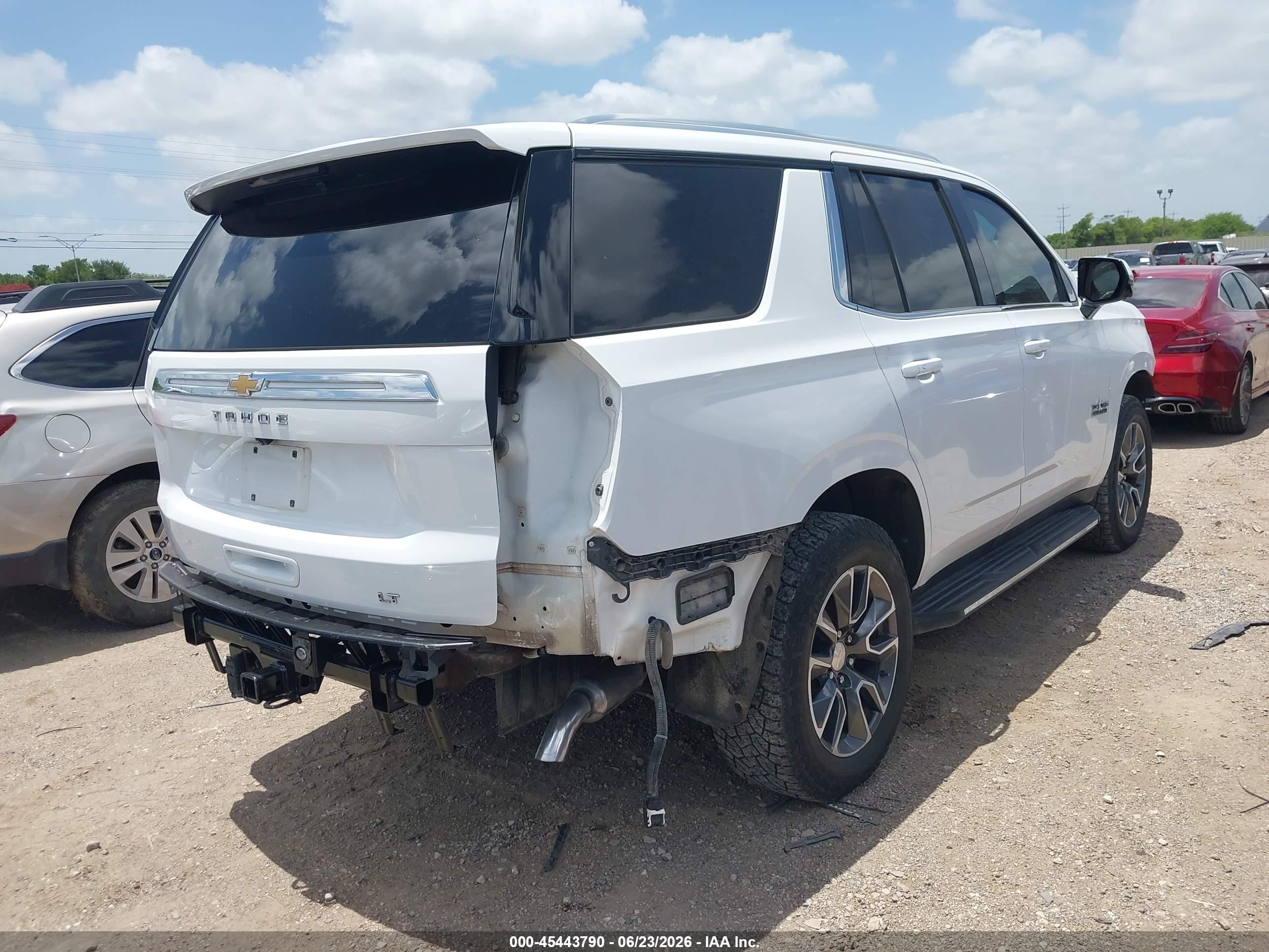 2021 Chevrolet Tahoe 2wd Lt White vin: 1GNSCNKD2MR243718