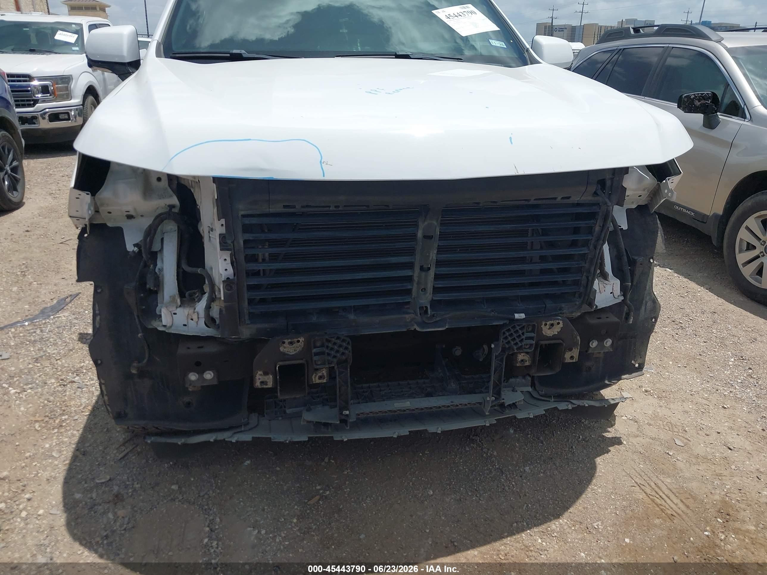 2021 Chevrolet Tahoe 2wd Lt White vin: 1GNSCNKD2MR243718