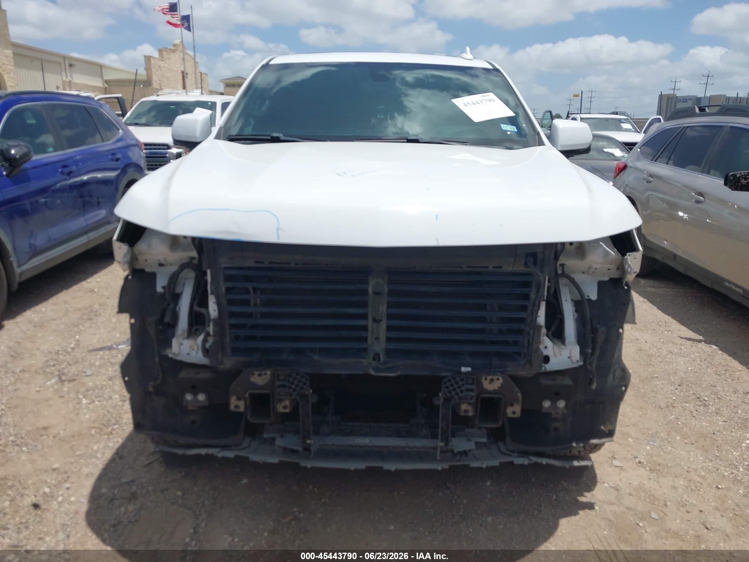 2021 Chevrolet Tahoe 2wd Lt White vin: 1GNSCNKD2MR243718