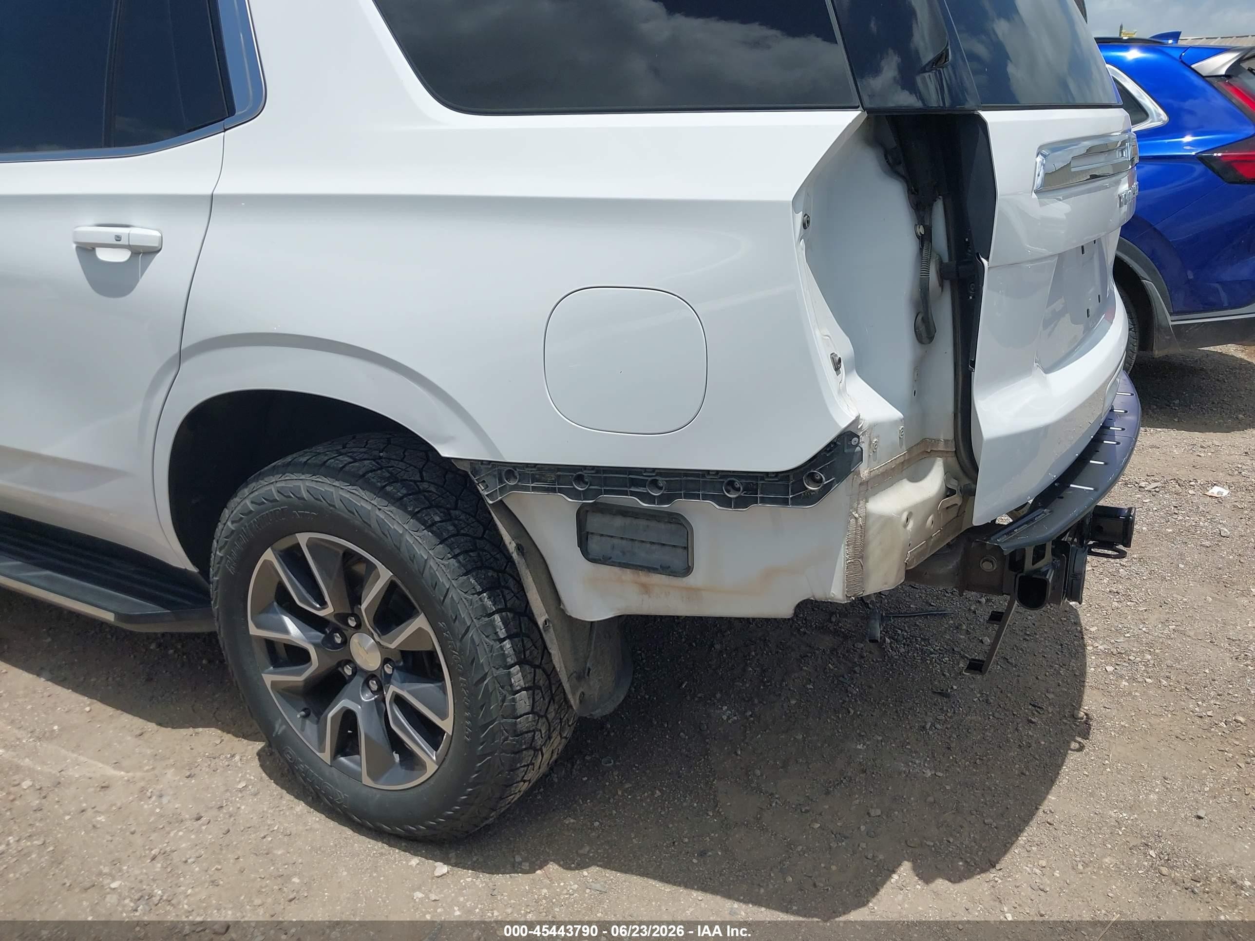 2021 Chevrolet Tahoe 2wd Lt White vin: 1GNSCNKD2MR243718