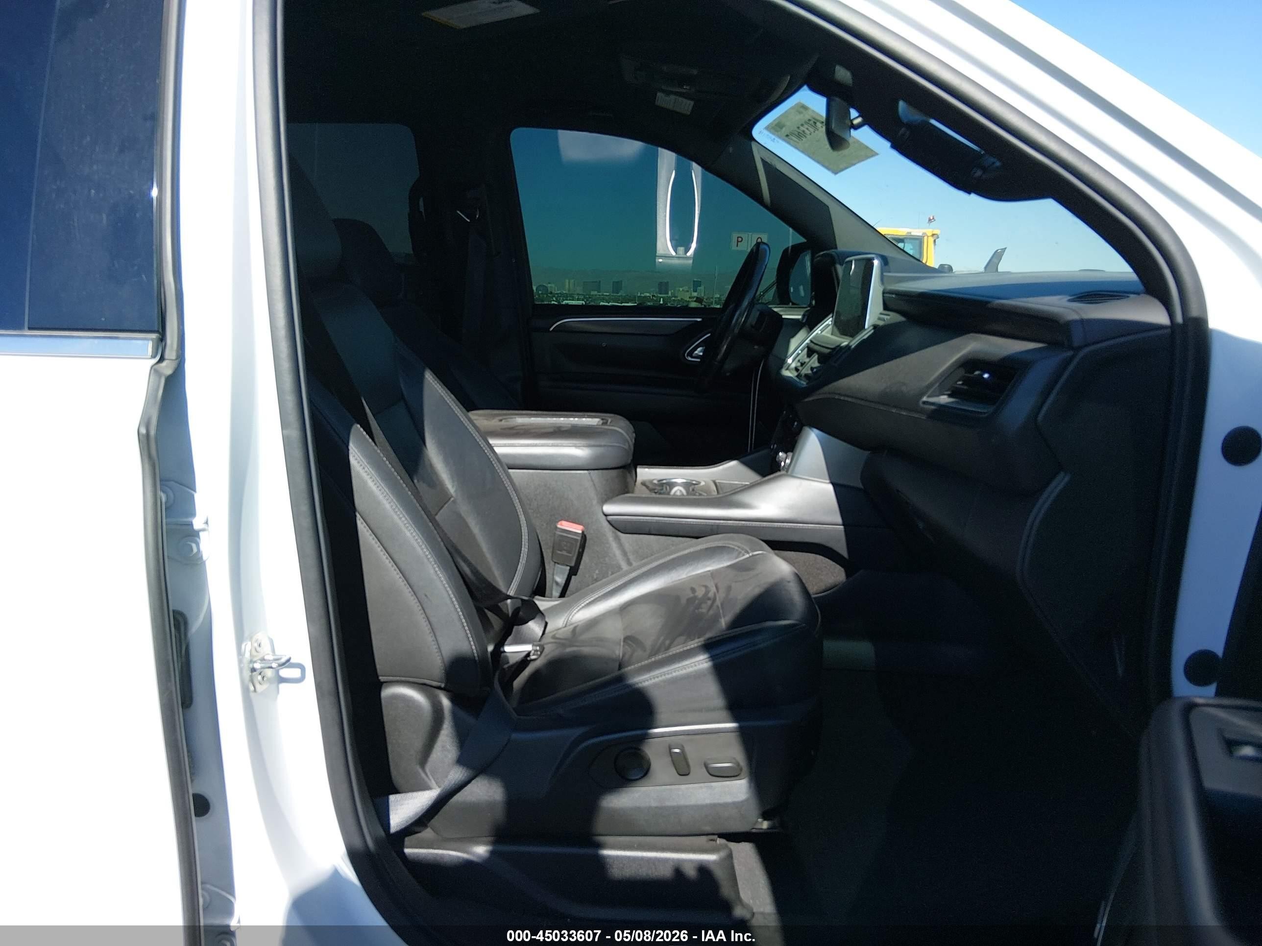 2021 Chevrolet Tahoe 2wd Lt Белый vin: 1GNSCNKD3MR359784