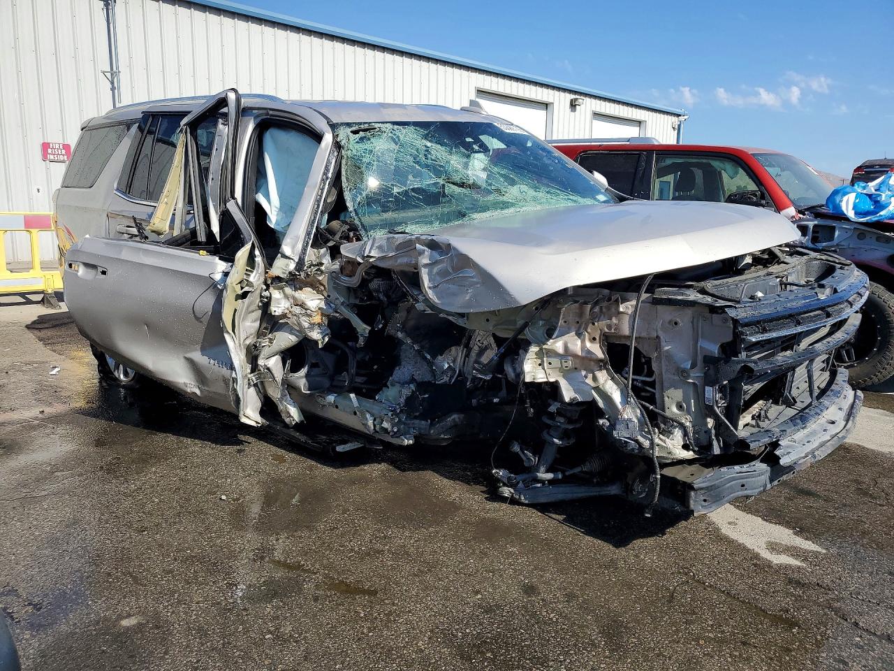 2023 Chevrolet Tahoe C1500 Lt Beige vin: 1GNSCNKD4PR395262