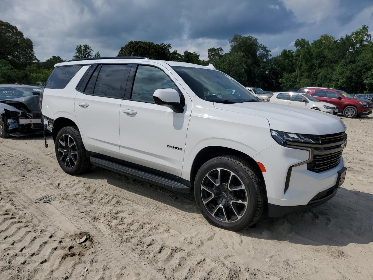 2021 Chevrolet Tahoe C1500 Rst White vin: 1GNSCRKD3MR408408