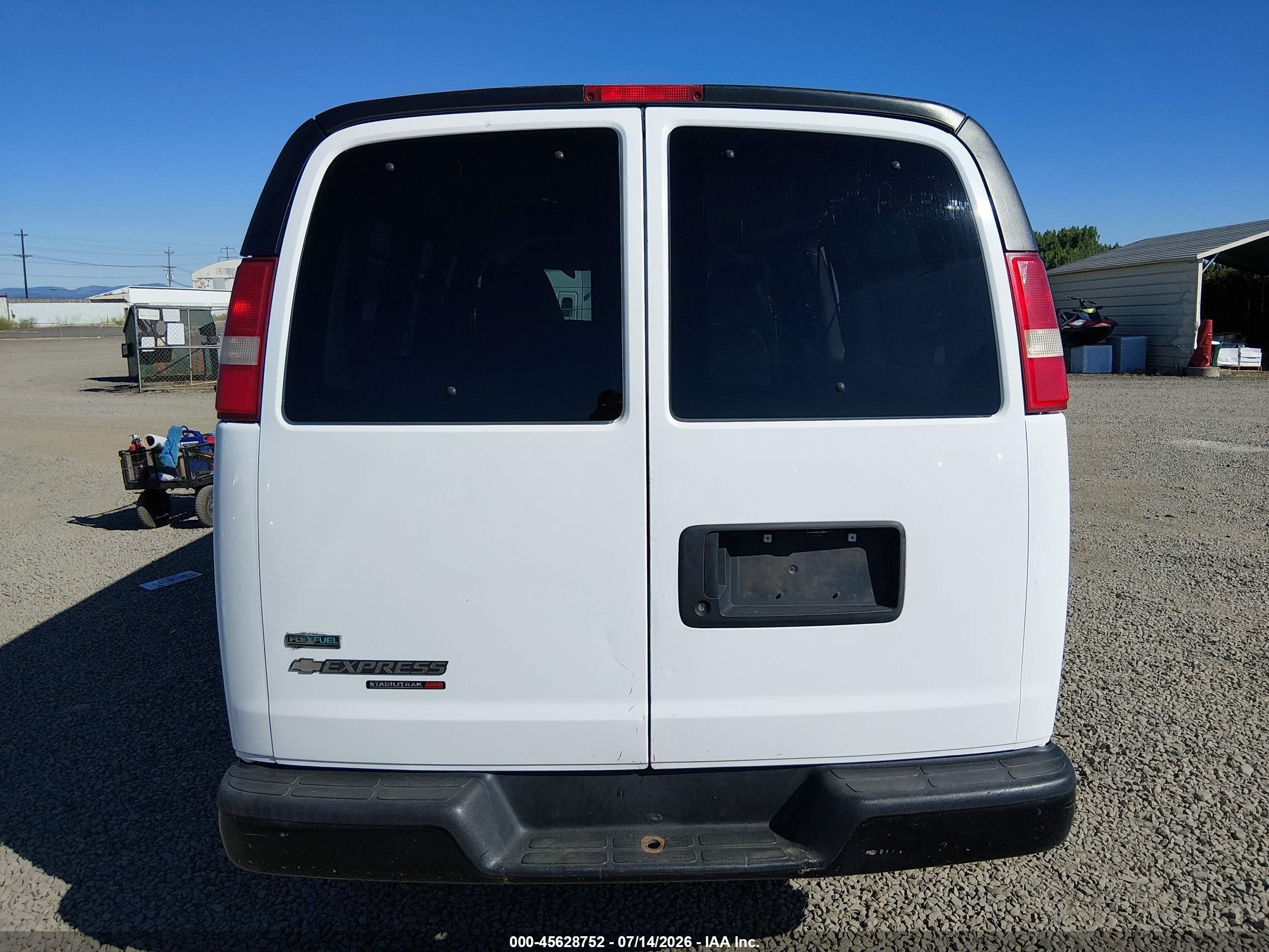 2011 Chevrolet Express 1500 Ls White vin: 1GNSHBF49B1114705