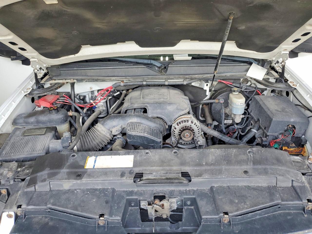2011 Chevrolet Tahoe Белый vin: 1GNSK2E01BR136716
