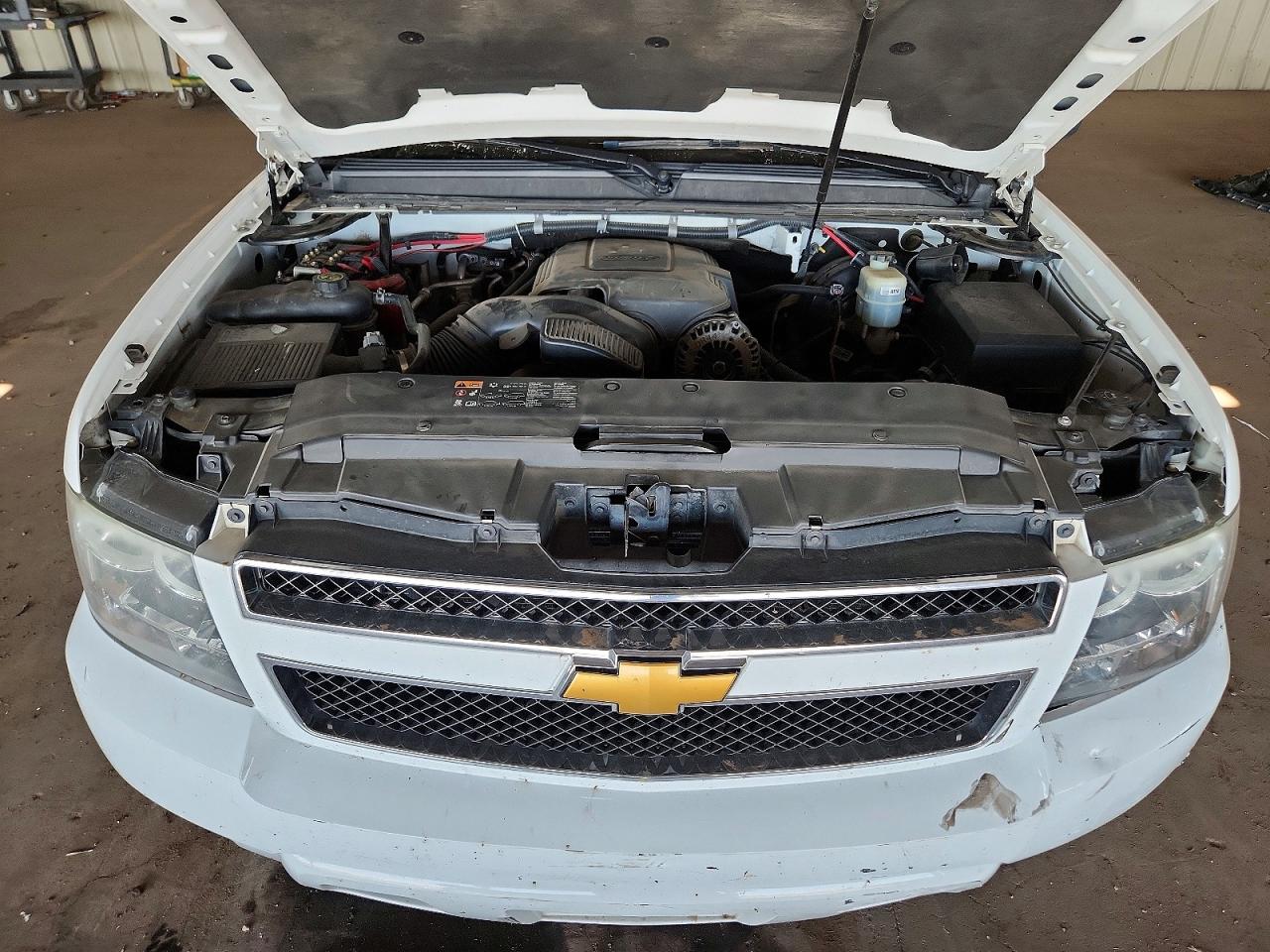 2013 Chevrolet Tahoe Special White vin: 1GNSK2E02DR346924