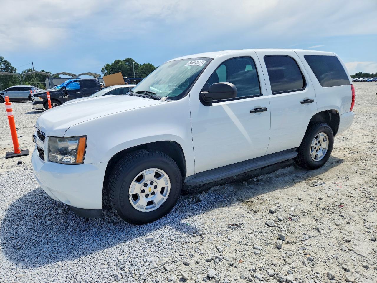 2014 Chevrolet Tahoe Special White vin: 1GNSK2E02ER172113