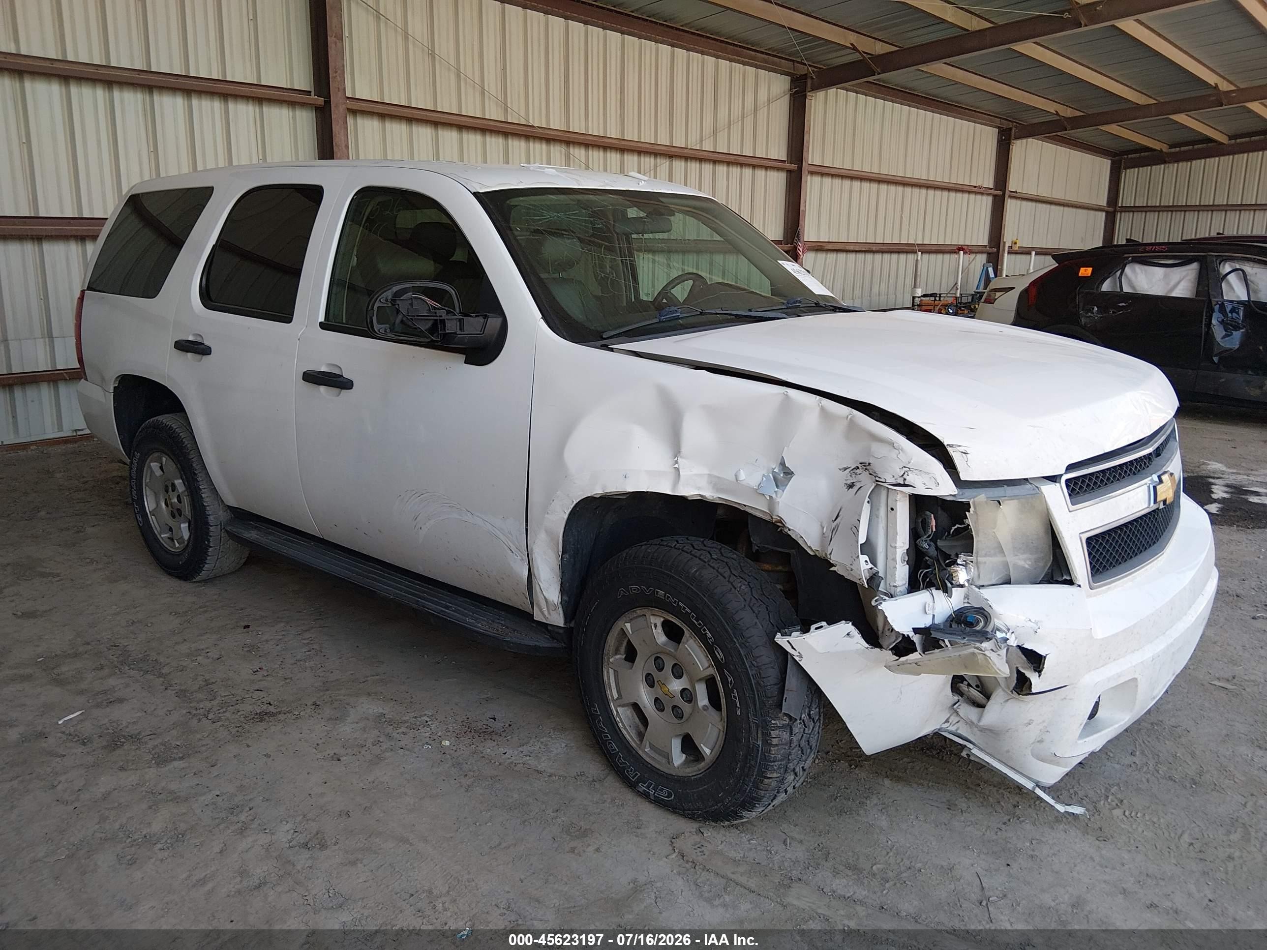 2011 Chevrolet Tahoe Commercial White vin: 1GNSK2E03BR321835