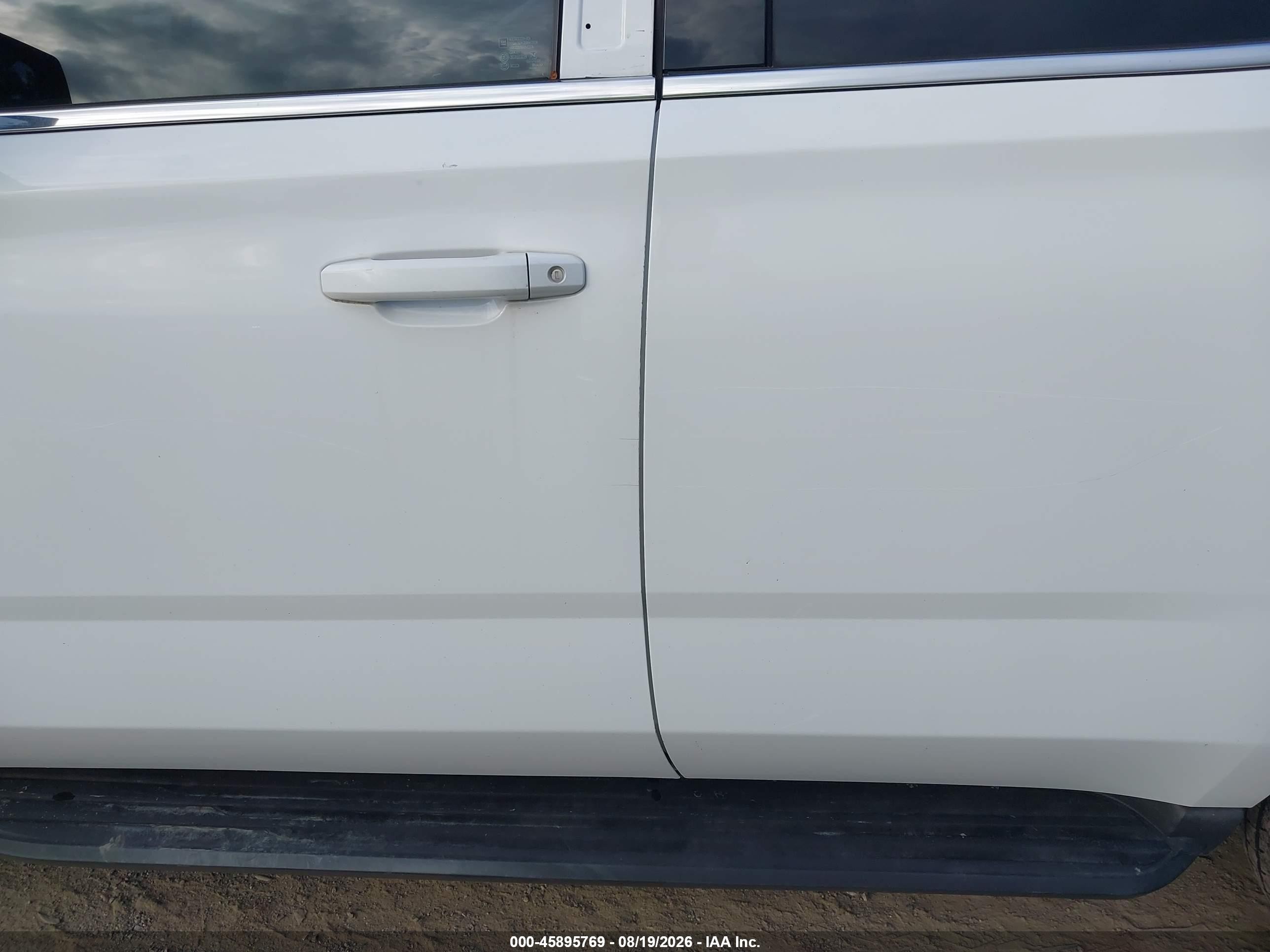 2015 Chevrolet Tahoe Commercial White vin: 1GNSK3EC6FR306090