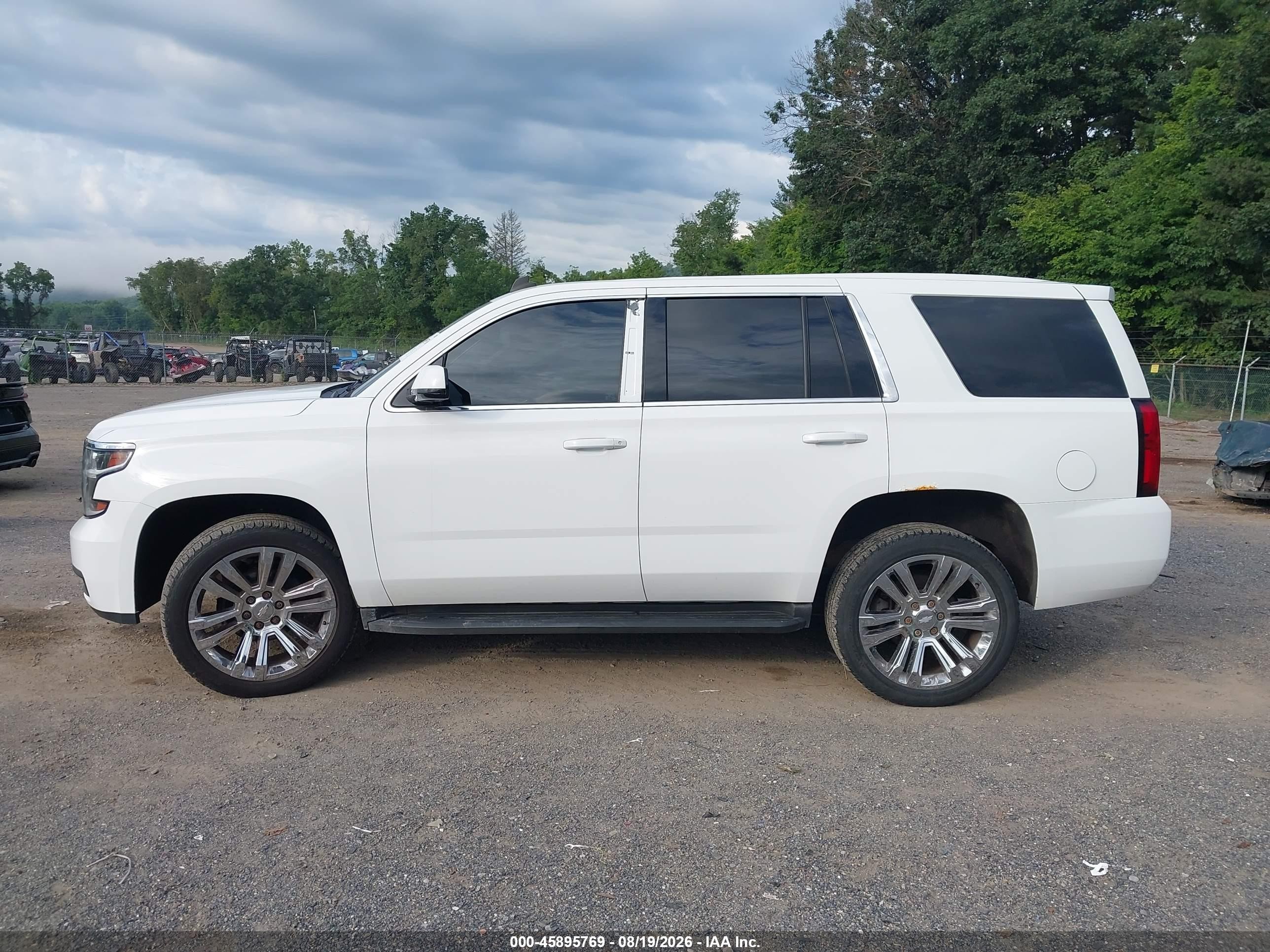 2015 Chevrolet Tahoe Commercial White vin: 1GNSK3EC6FR306090